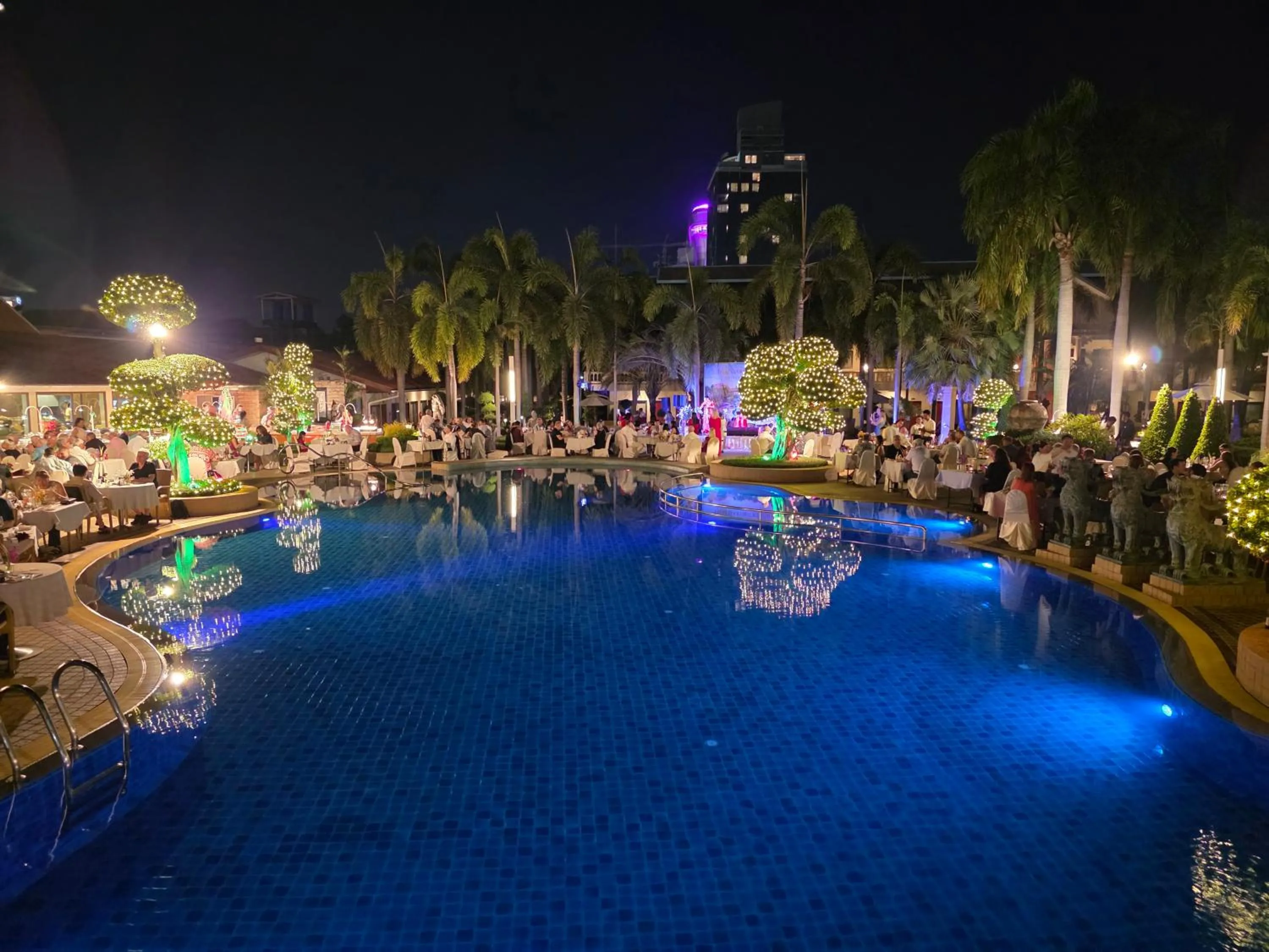 Pool view in Thai Garden Resort