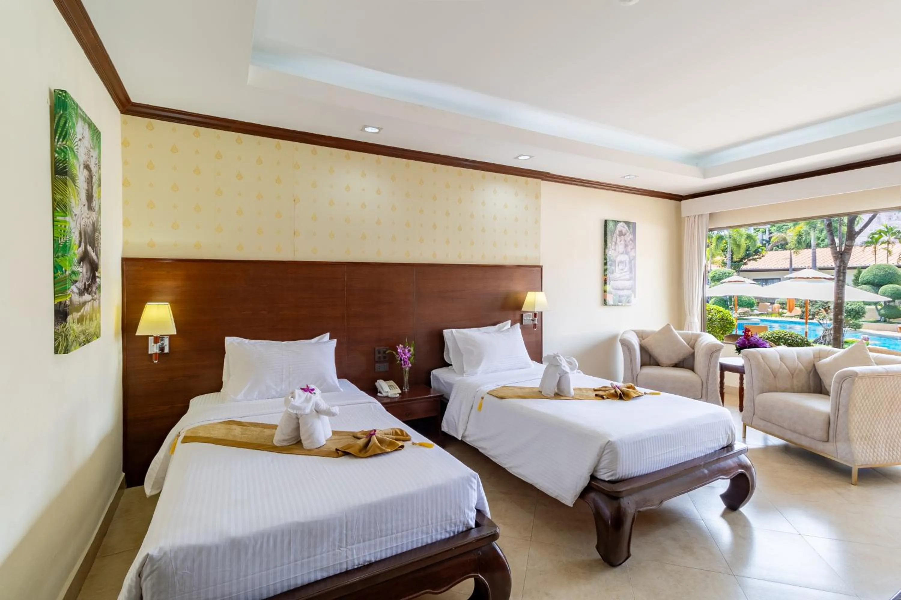 Bed in Thai Garden Resort