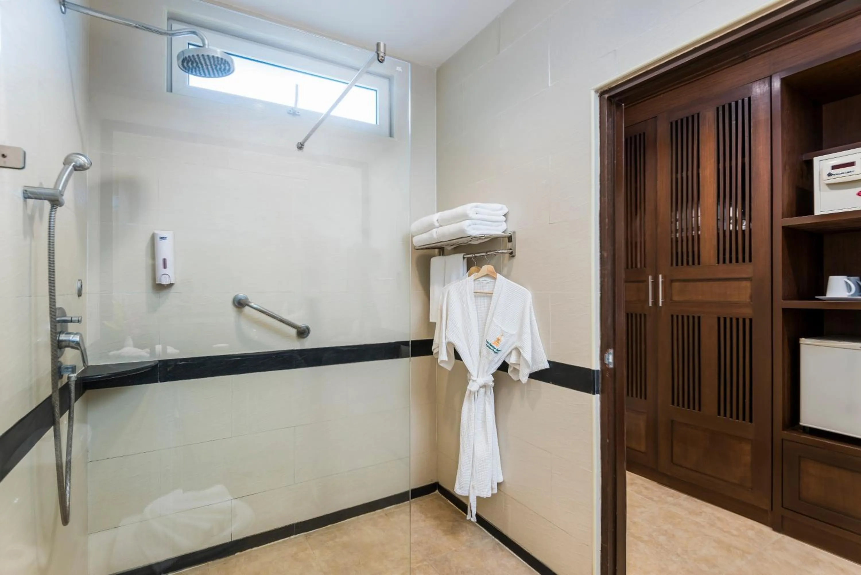 Shower in Thai Garden Resort