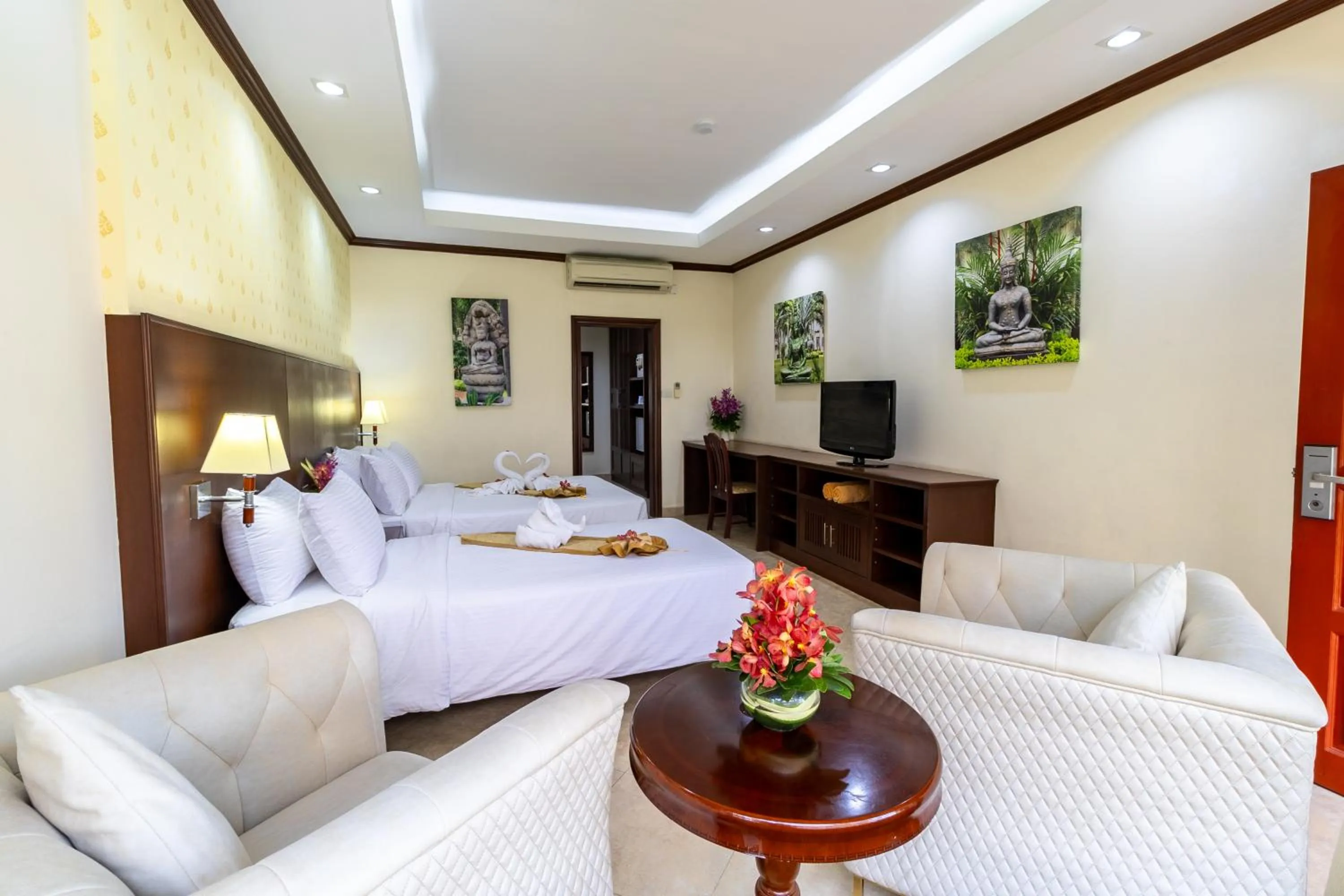 Bed in Thai Garden Resort