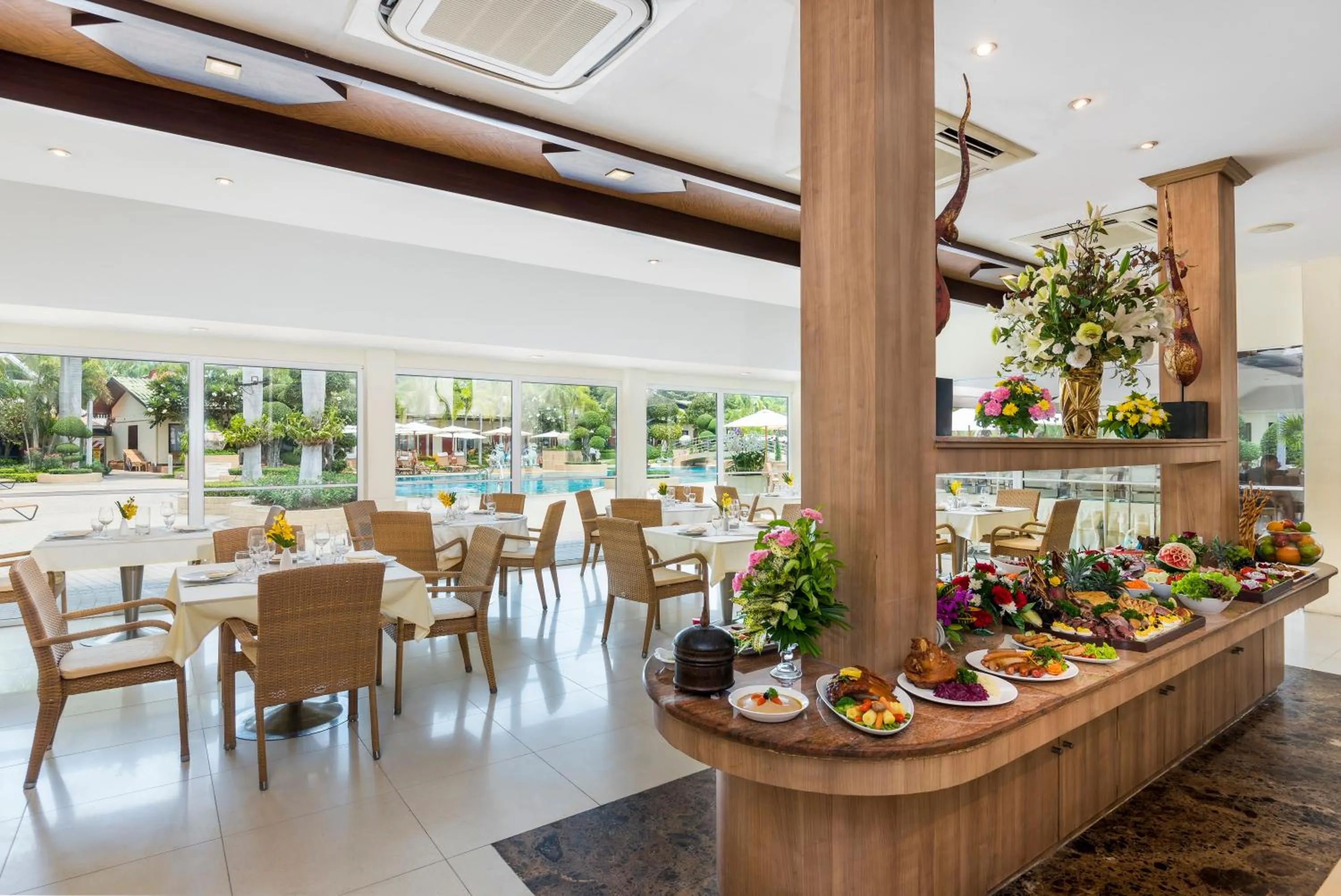 Restaurant/places to eat in Thai Garden Resort