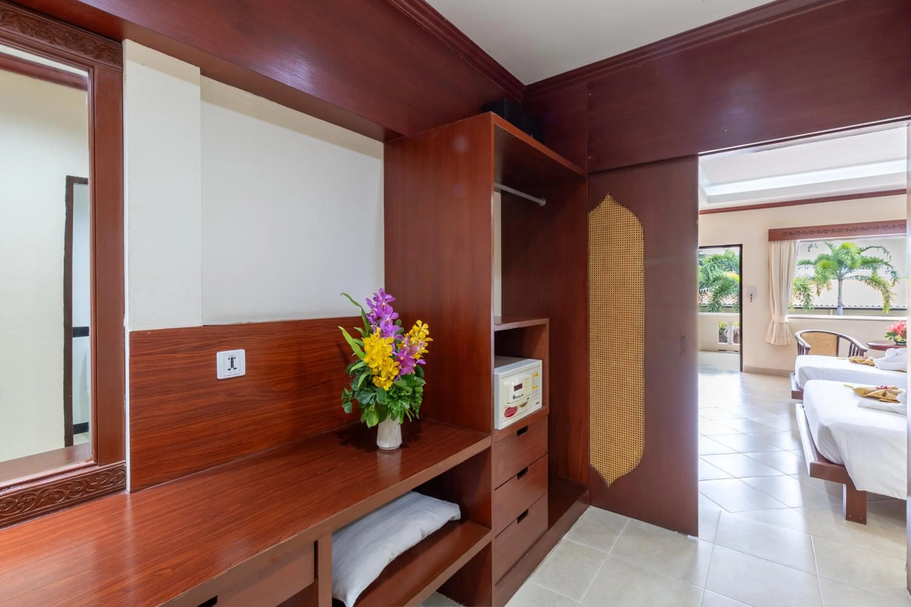 wardrobe in Thai Garden Resort