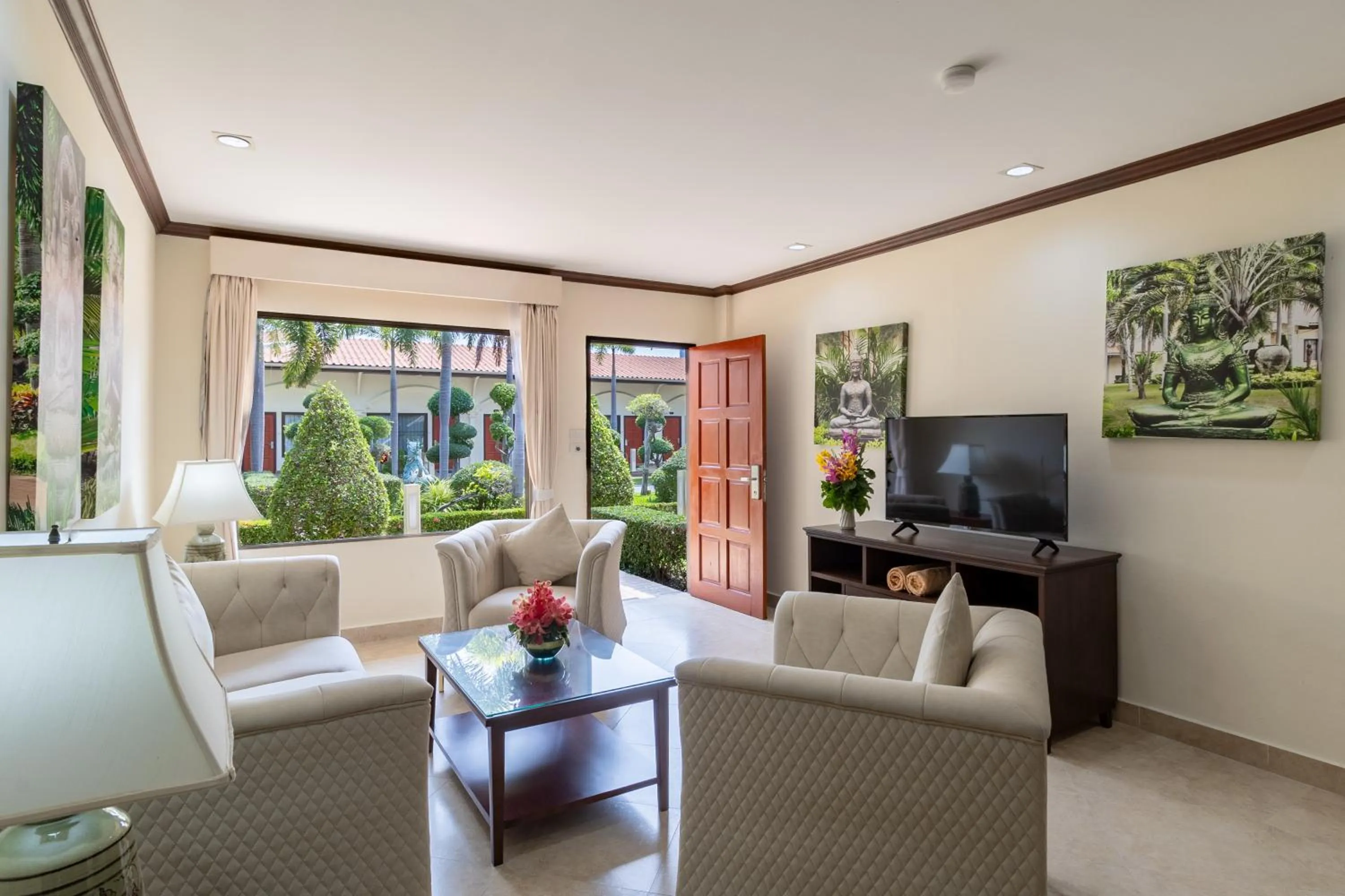 Living room in Thai Garden Resort