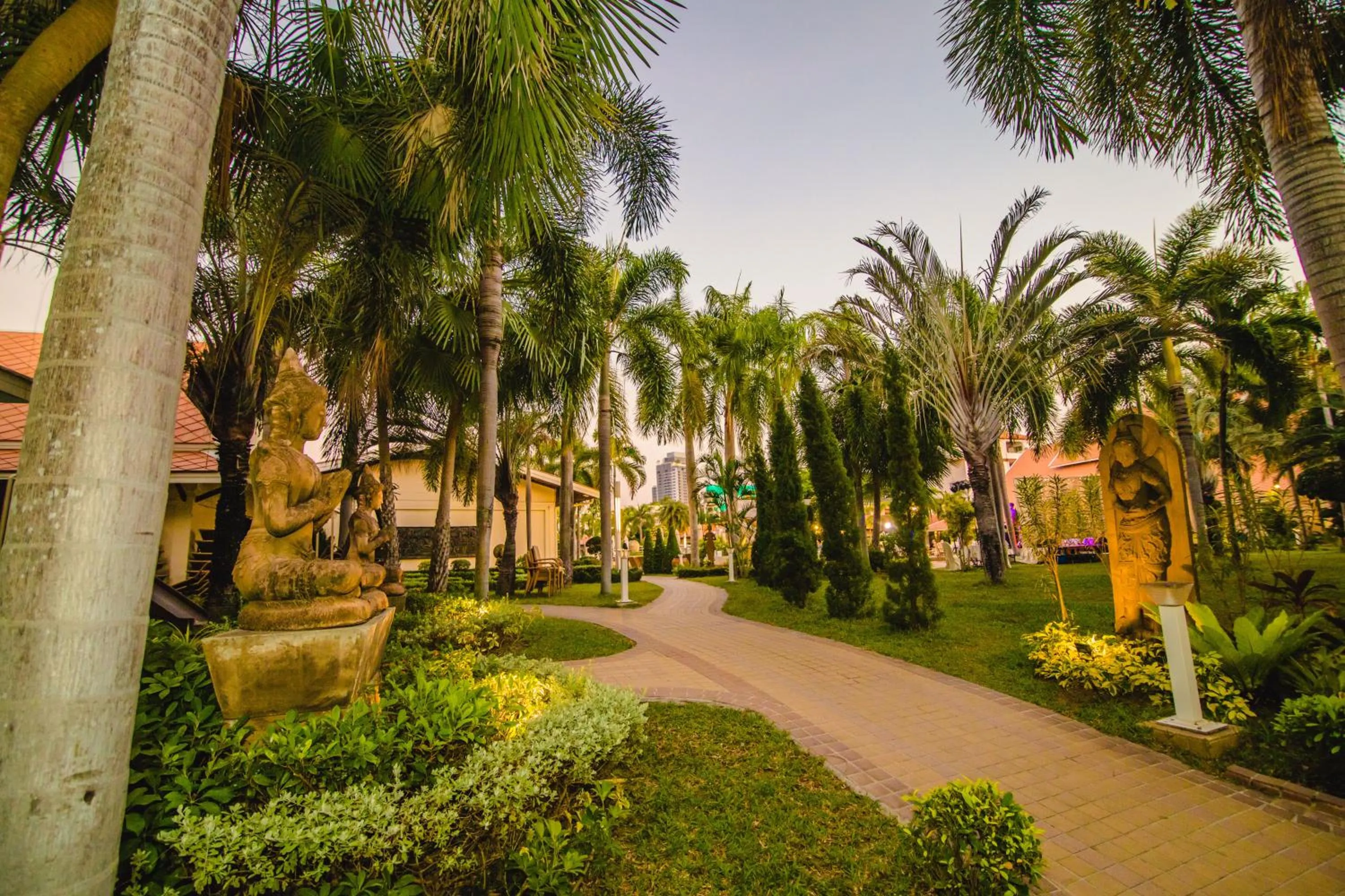 Garden in Thai Garden Resort
