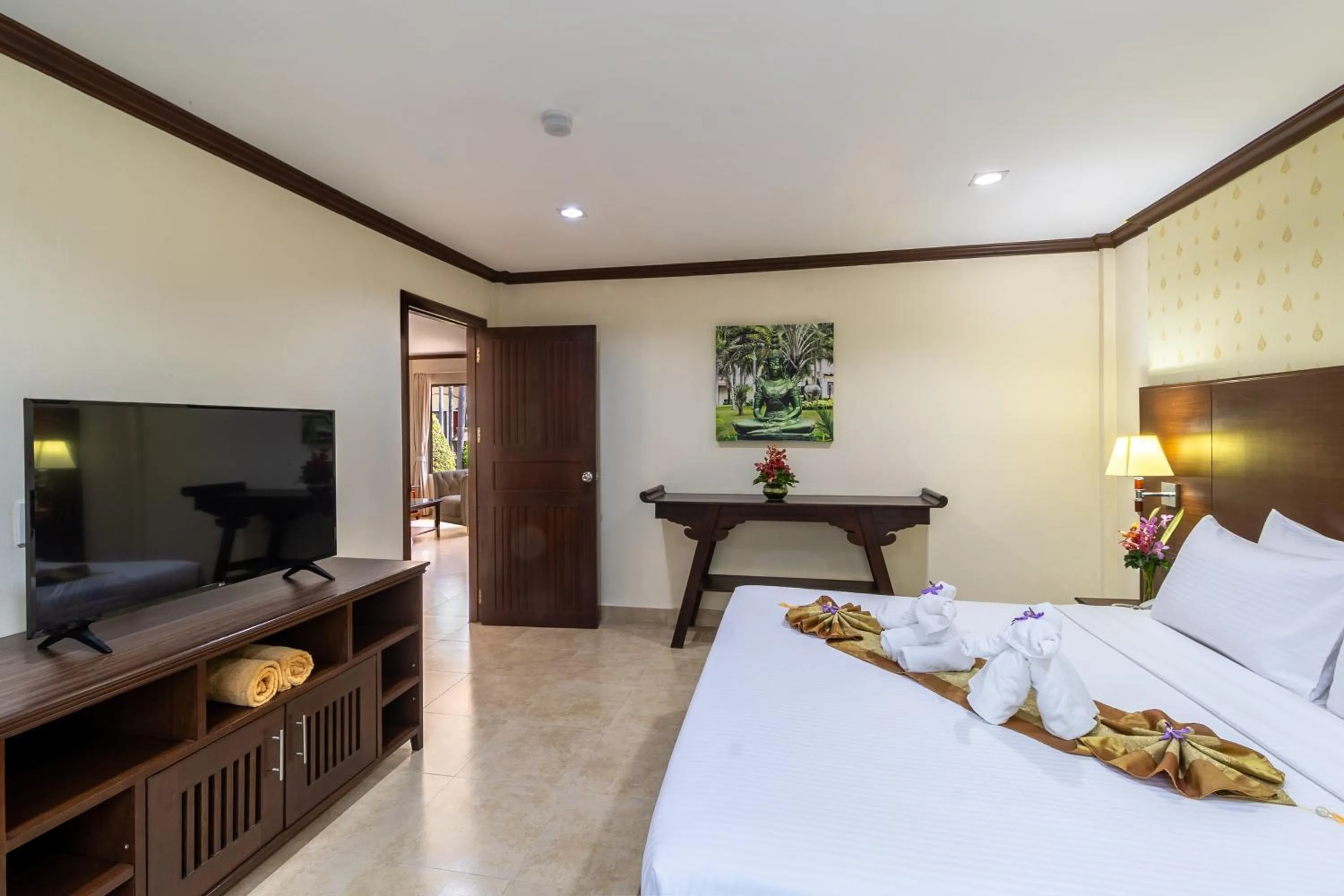 Bed in Thai Garden Resort