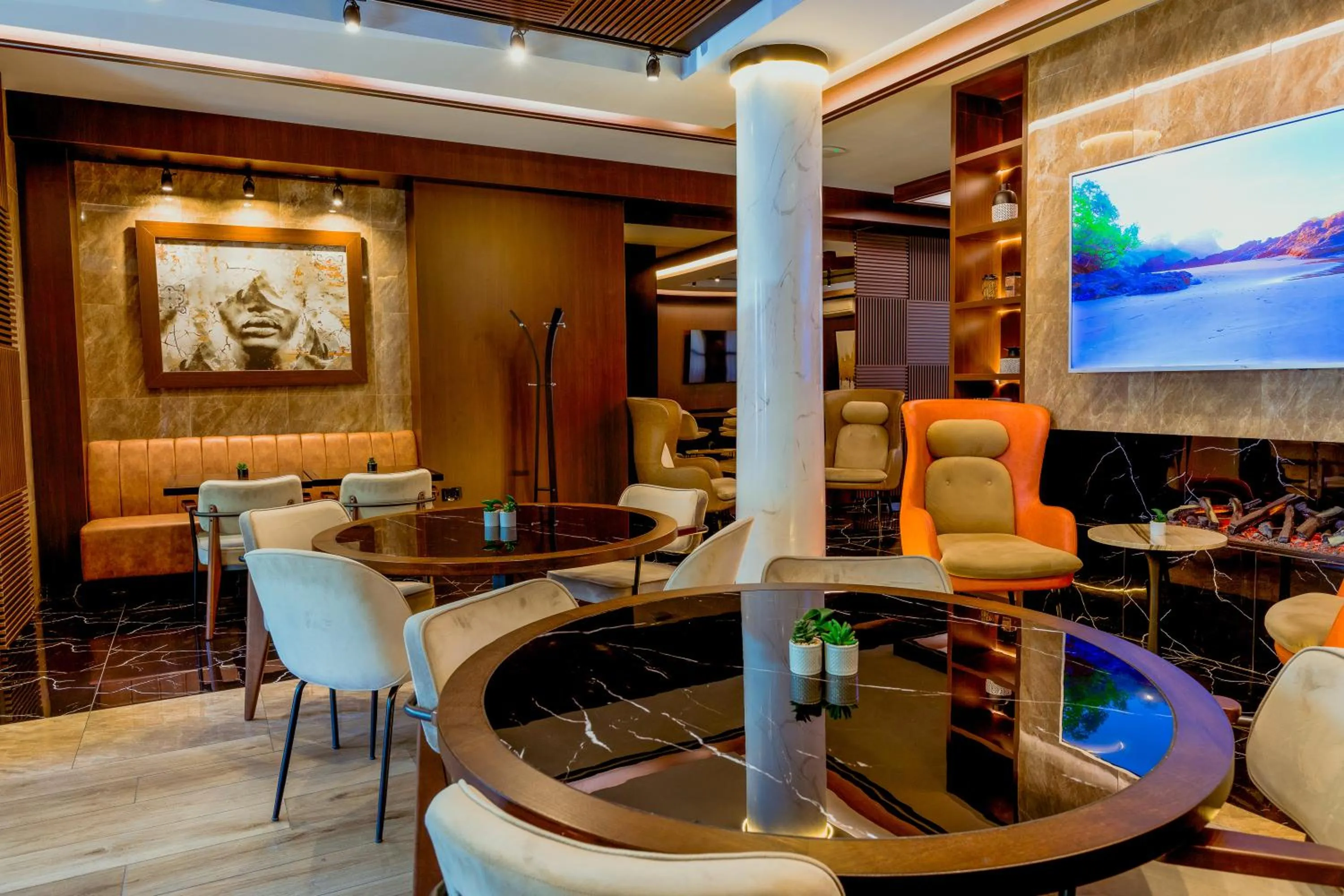 Restaurant/places to eat in Nobel Gallery Hotel