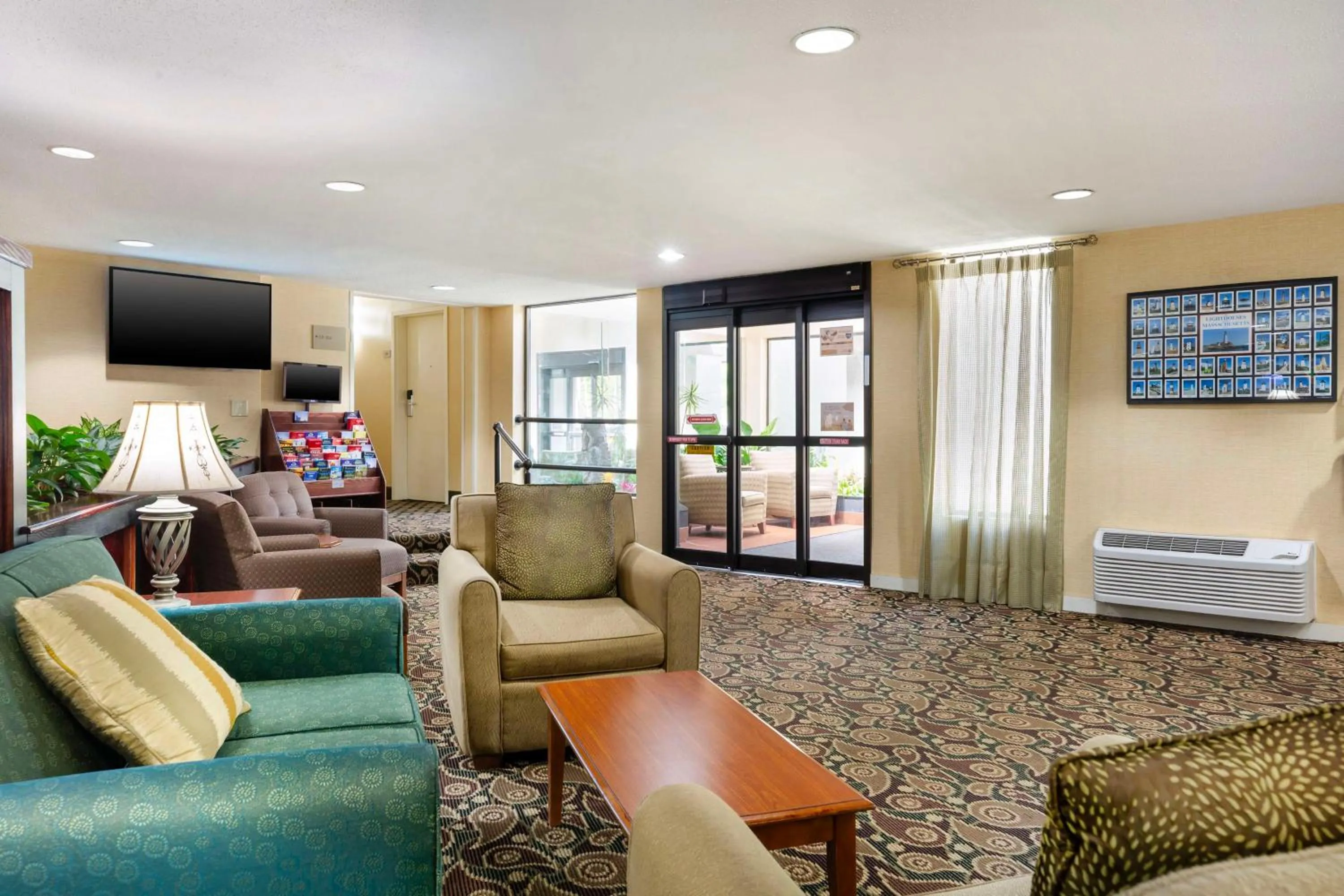 Lobby or reception in Best Western Rockland