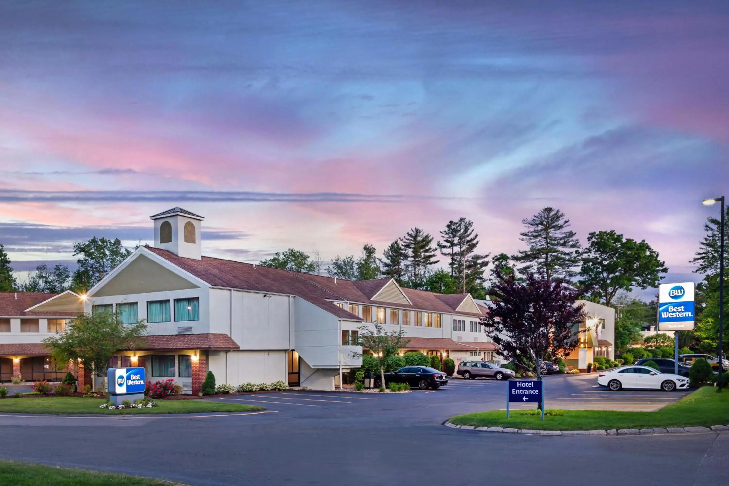 Property building in Best Western Rockland