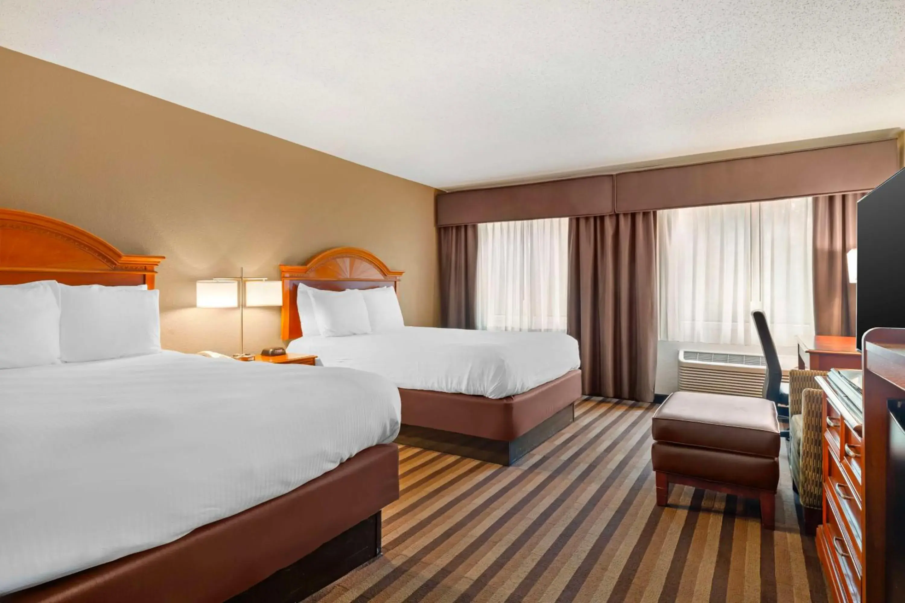 Queen Room with Two Queen Beds - Disability Access in Best Western Rockland Queen Room with Two Queen Beds - Disability Access in Best Western Rockland