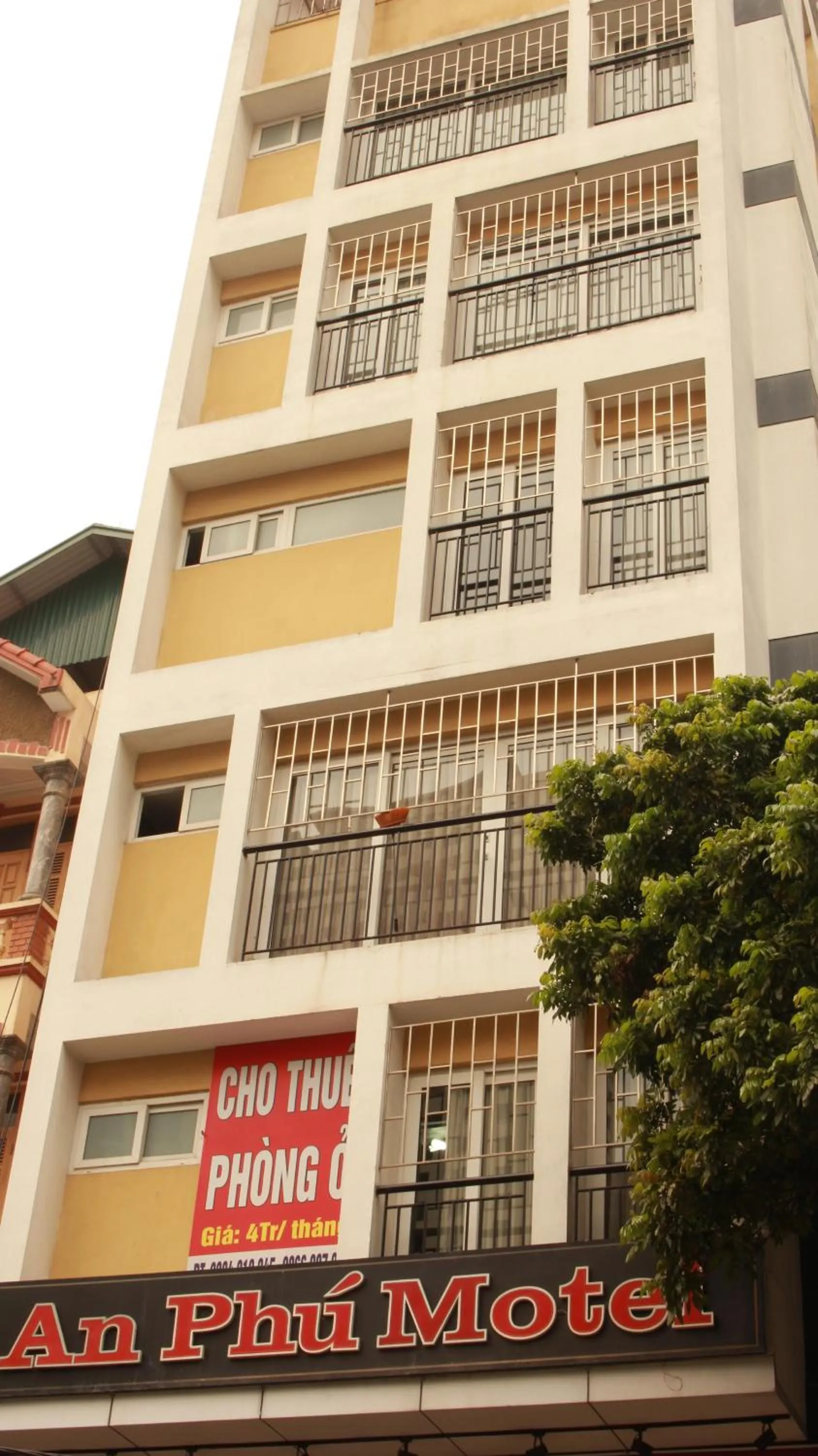 Property building in An Phú Motel