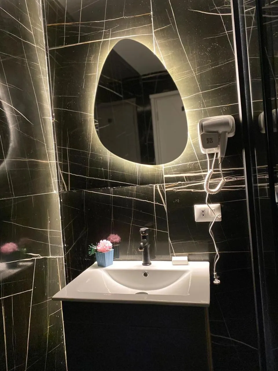 Shower in Elite Pyramids Boutique Hotel