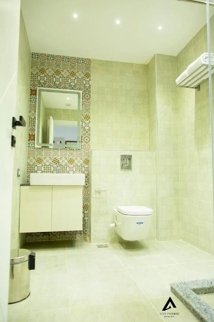 Shower in Elite Pyramids Boutique Hotel