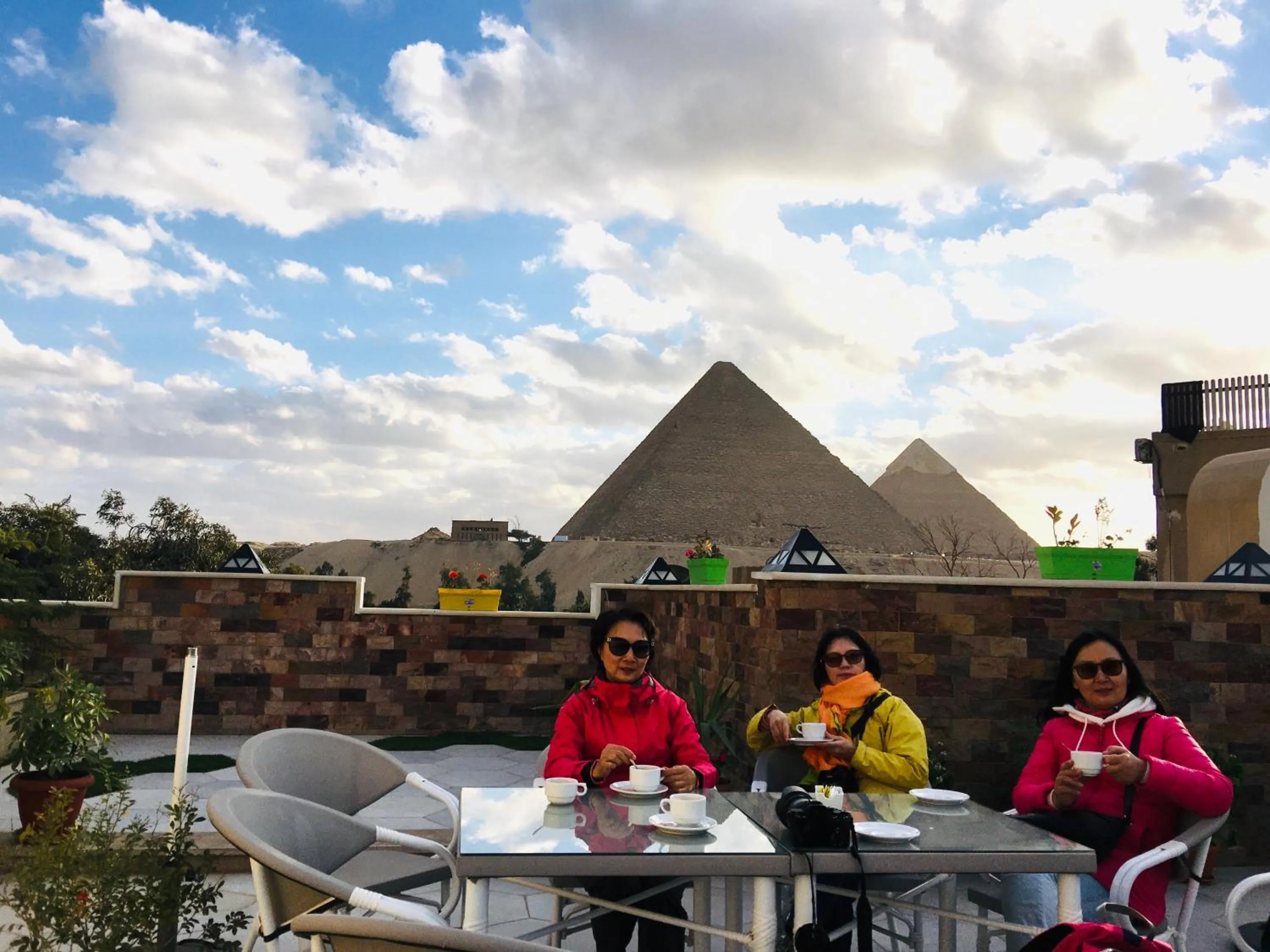 Restaurant/places to eat in Elite Pyramids Boutique Hotel