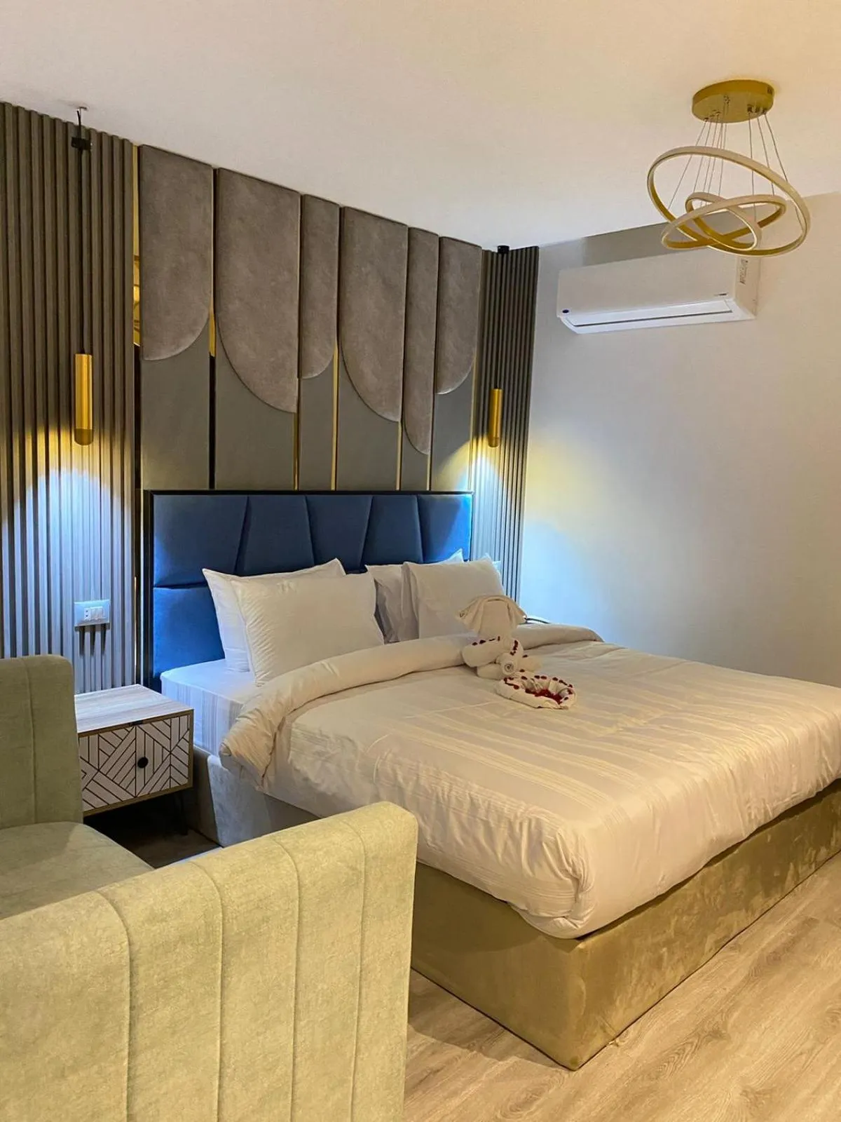 Bed in Elite Pyramids Boutique Hotel