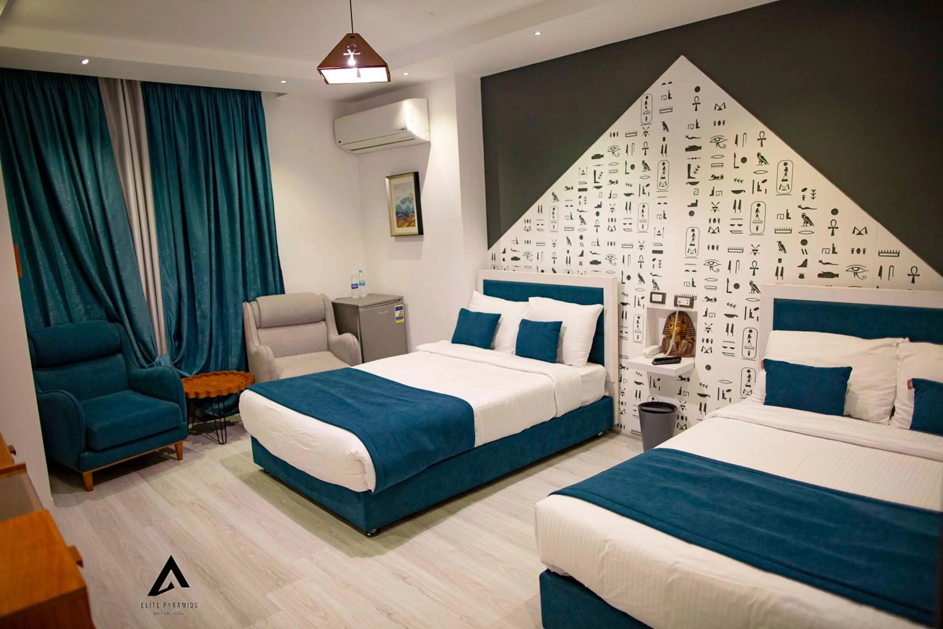 Photo of the whole room, Bed in Elite Pyramids Boutique Hotel