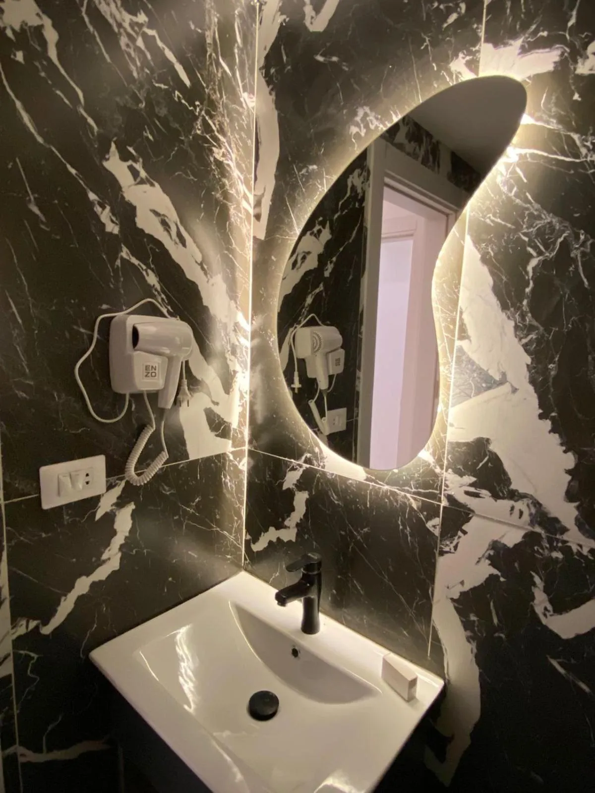 Bathroom in Elite Pyramids Boutique Hotel