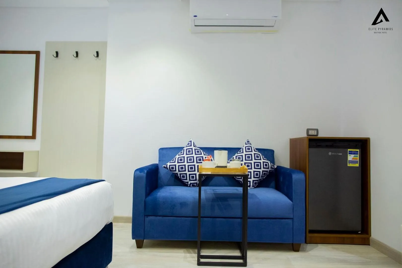 Photo of the whole room, Bed in Elite Pyramids Boutique Hotel