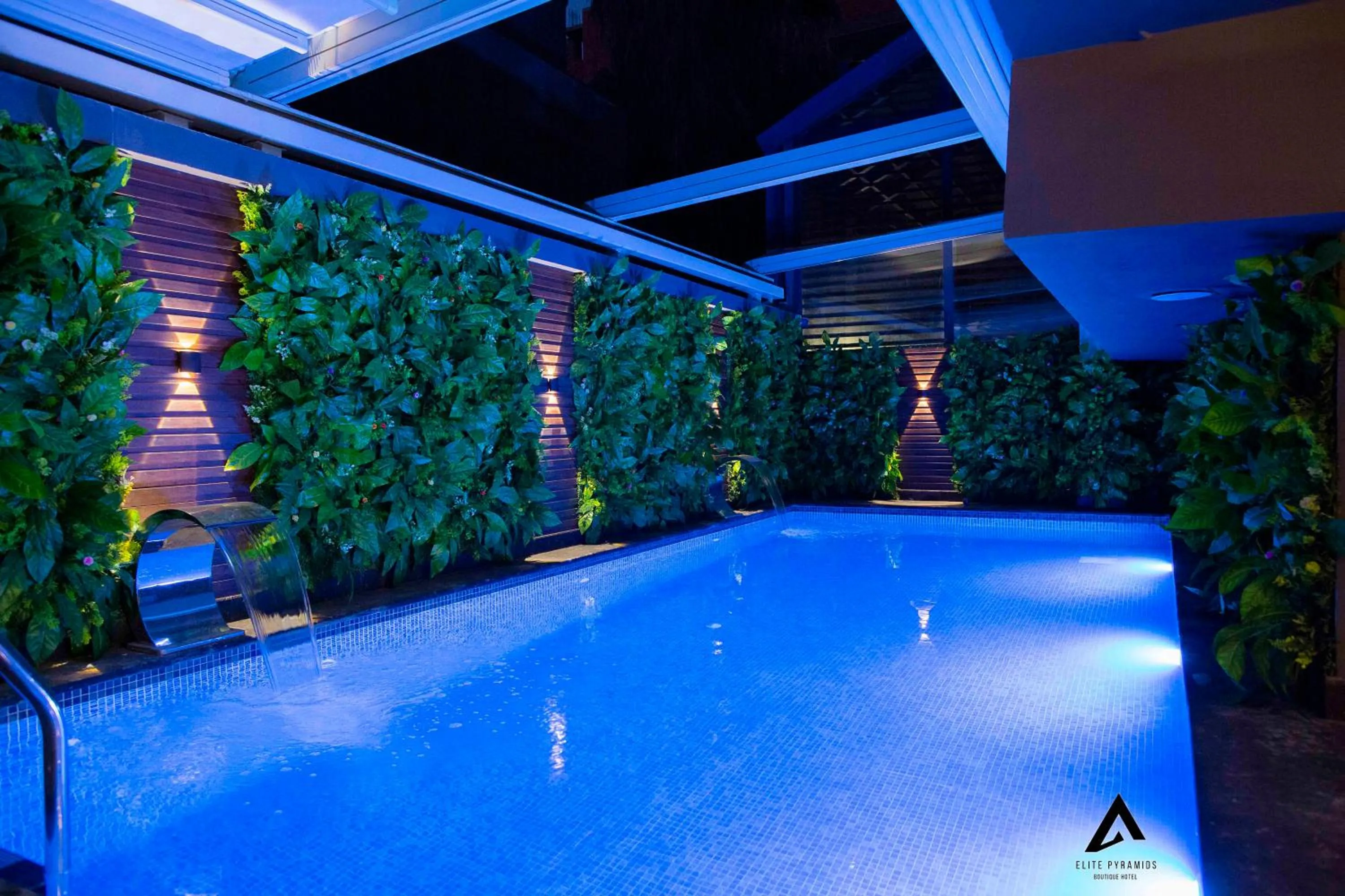 Pool view in Elite Pyramids Boutique Hotel