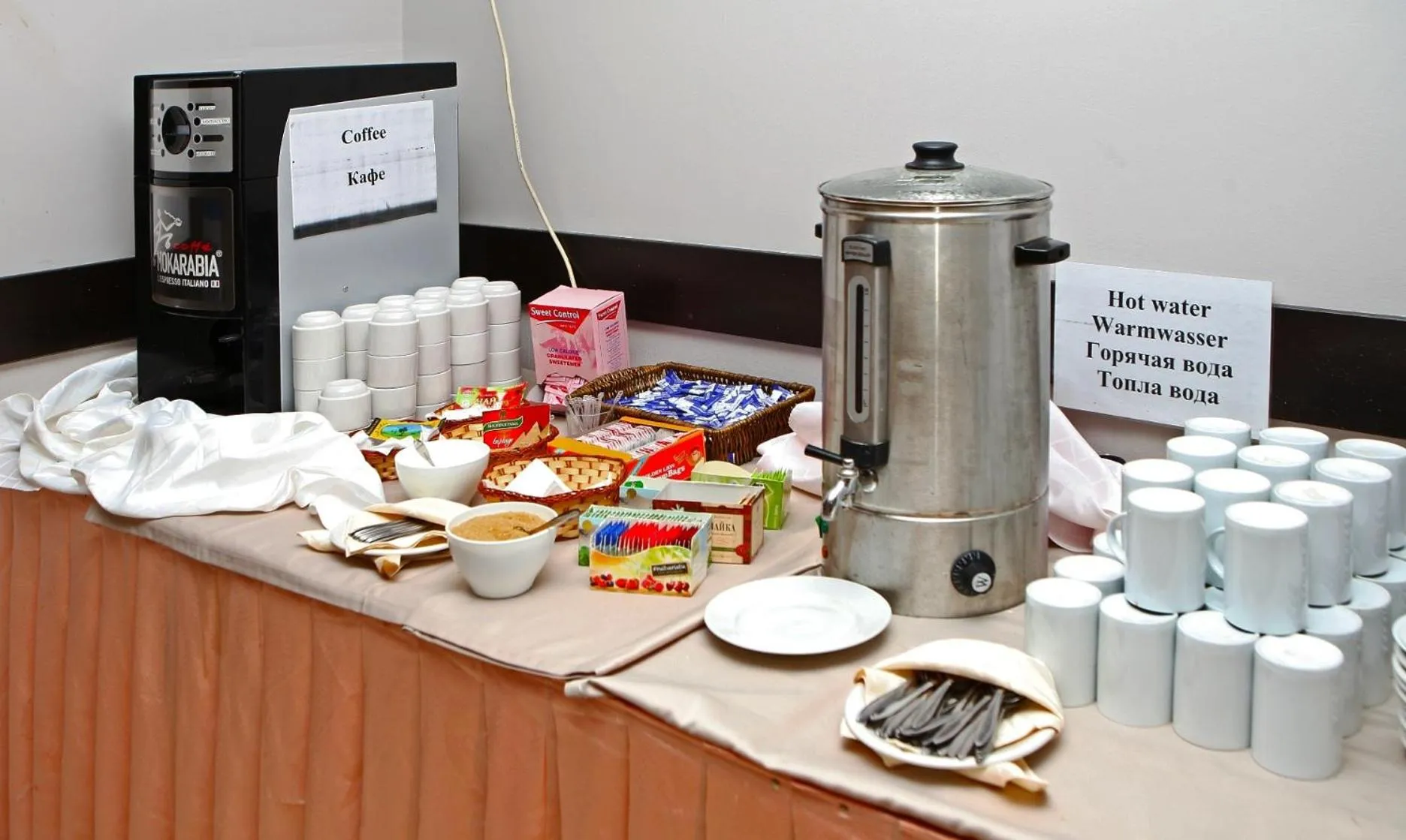 Food in Hotel Yunona - All Inclusive