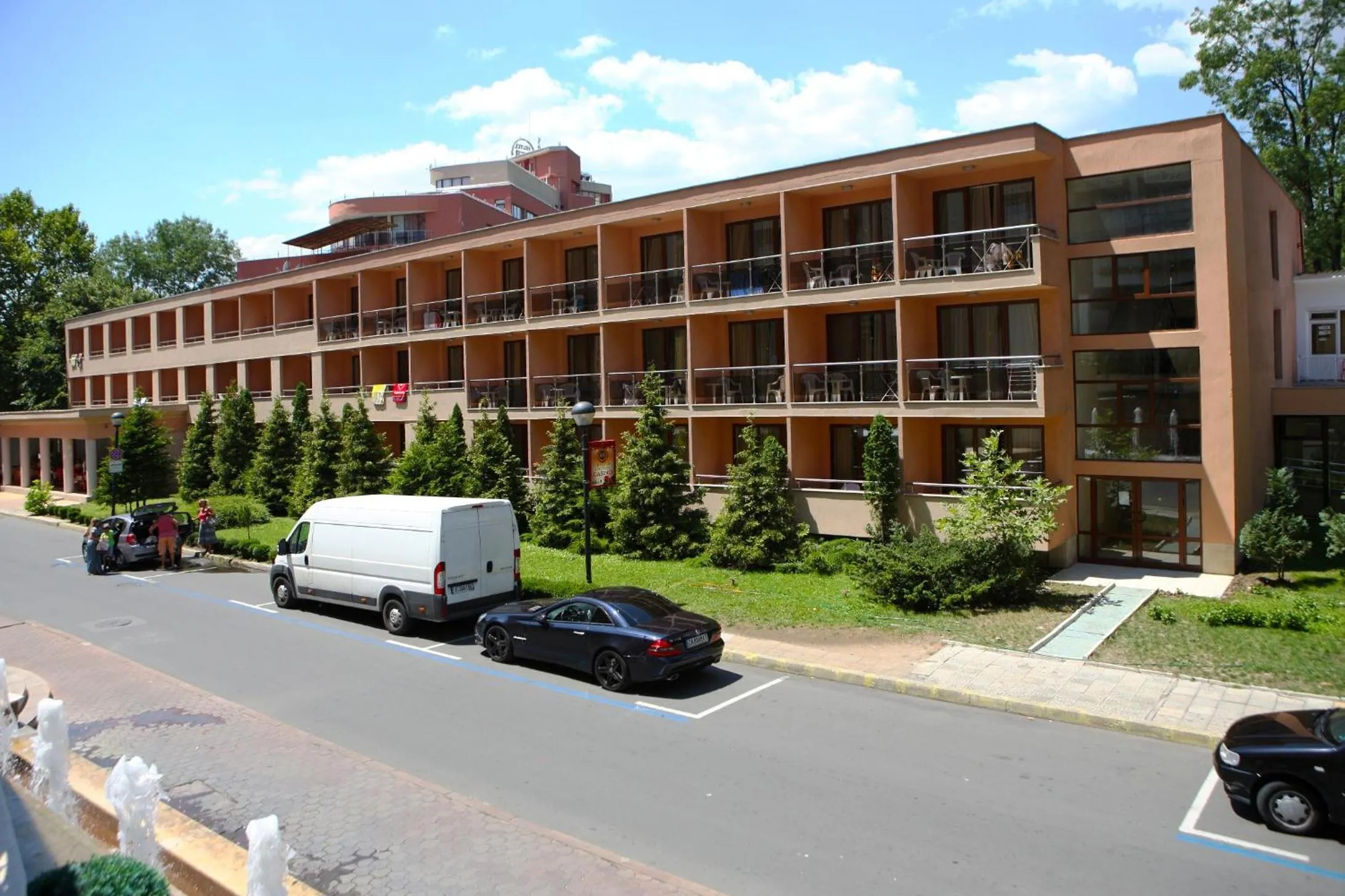 Facade/entrance in Hotel Yunona - All Inclusive