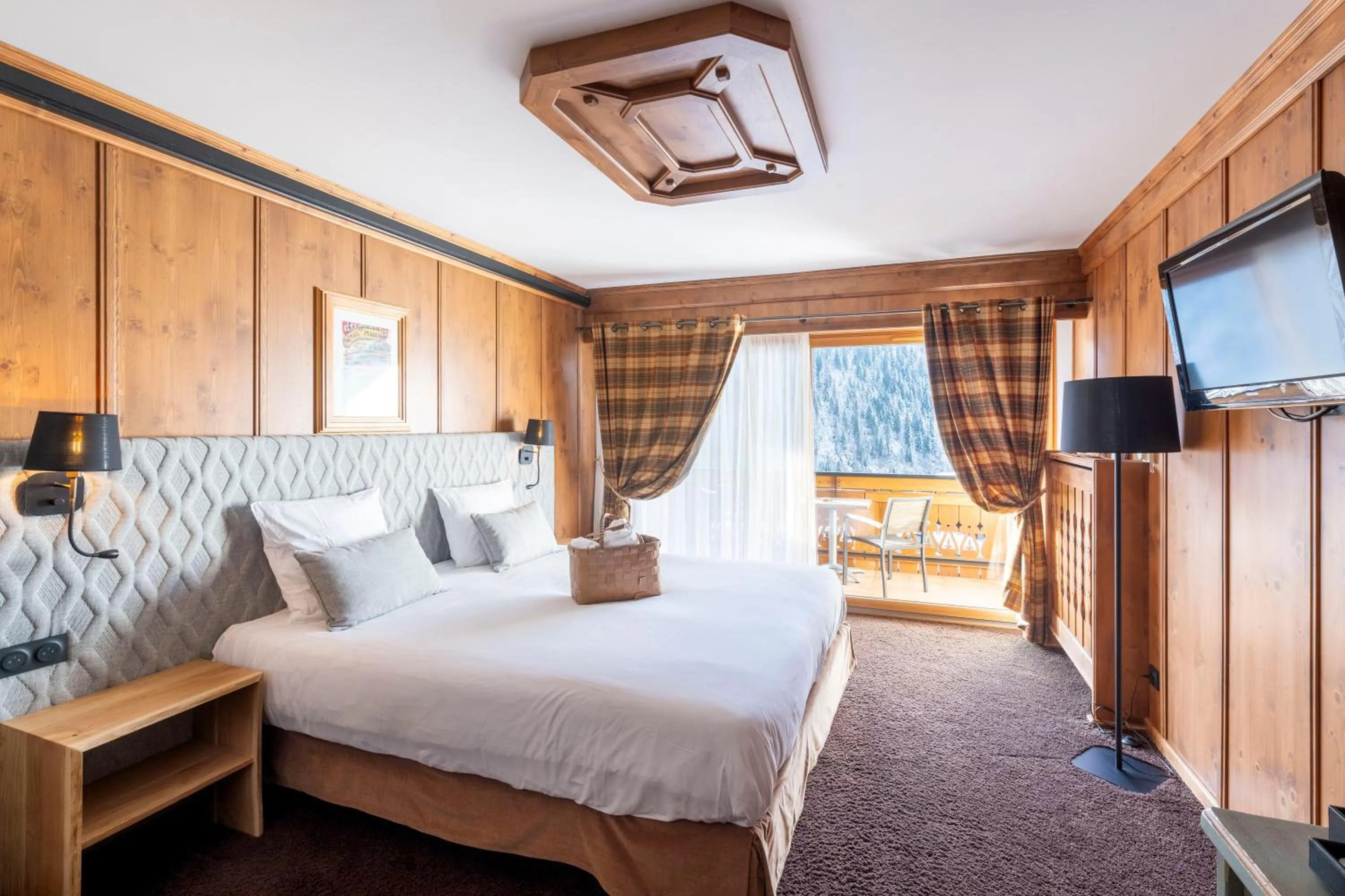 Bed in Hôtel Macchi Restaurant & Spa