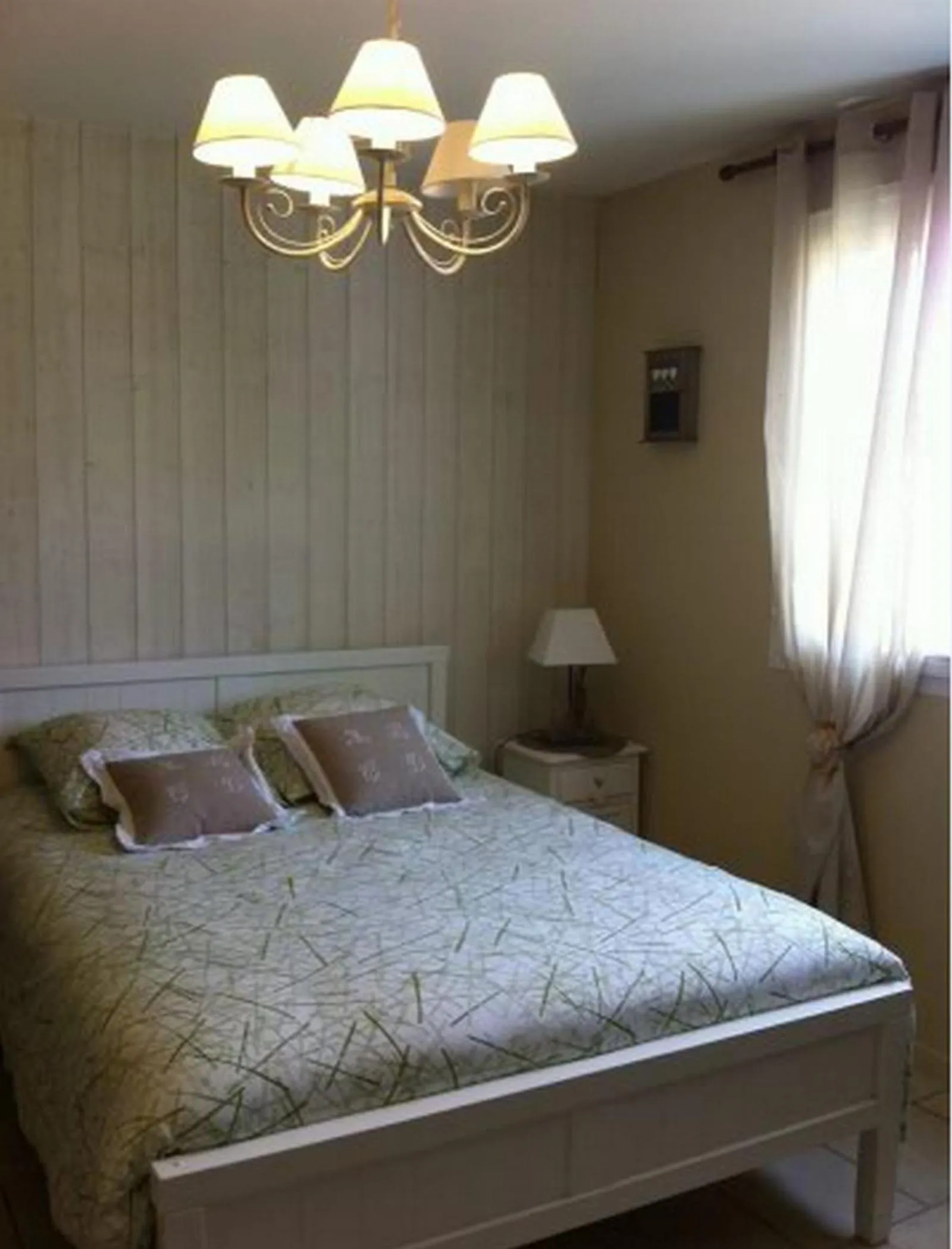 Bed in Au 14 Honfleur parking privé