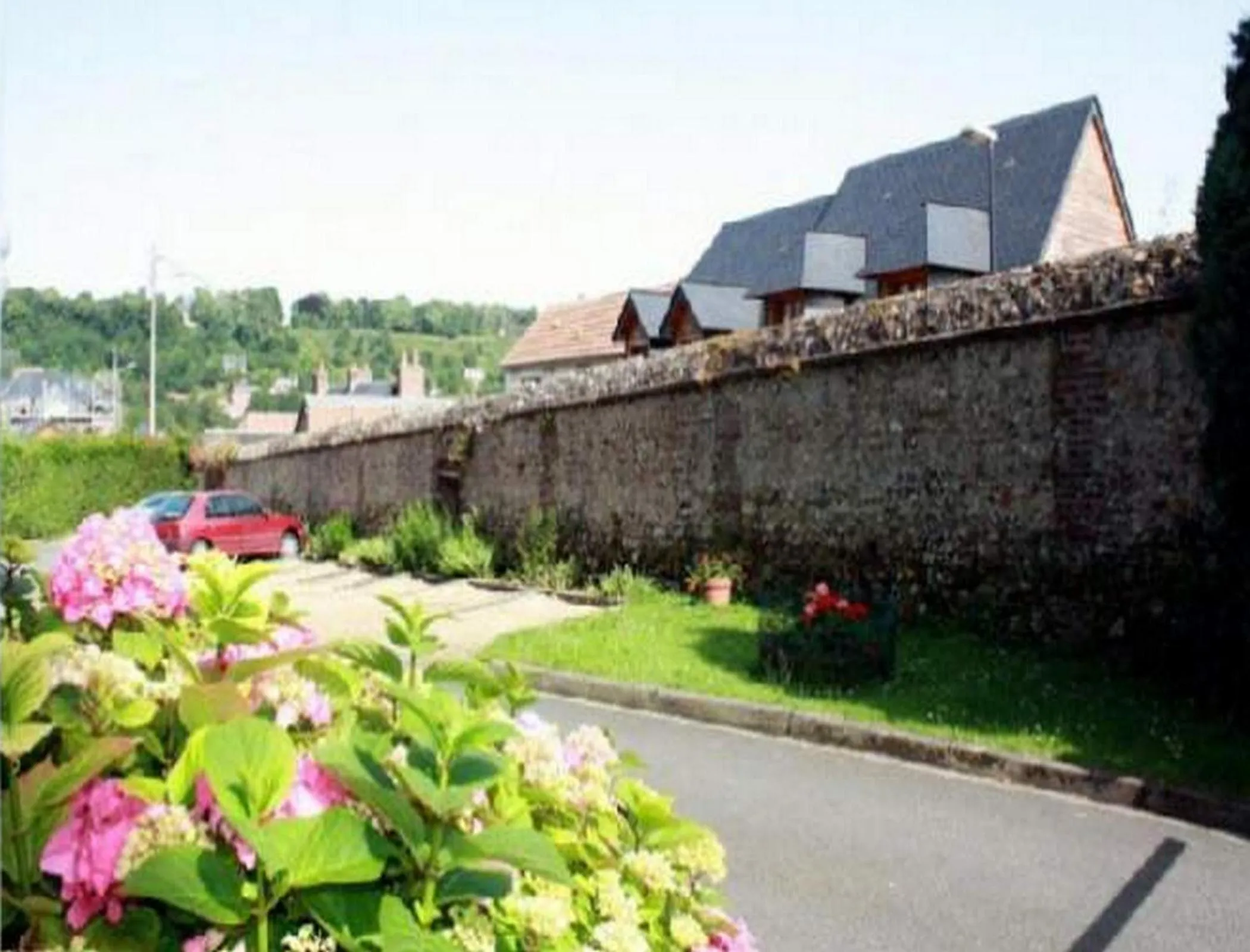 Facade/entrance in Au 14 Honfleur parking privé