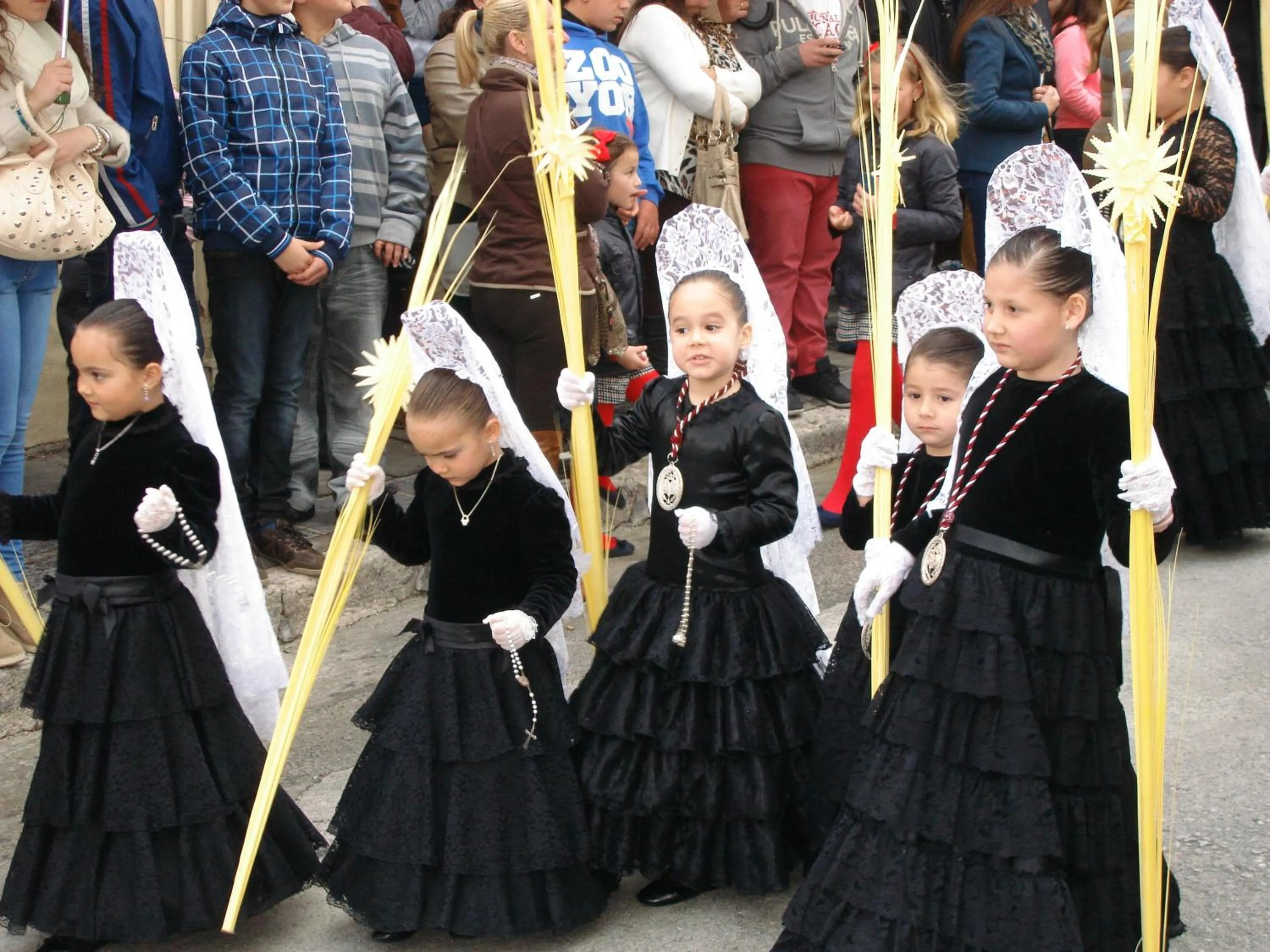 young children in Hotel Palacio Blanco