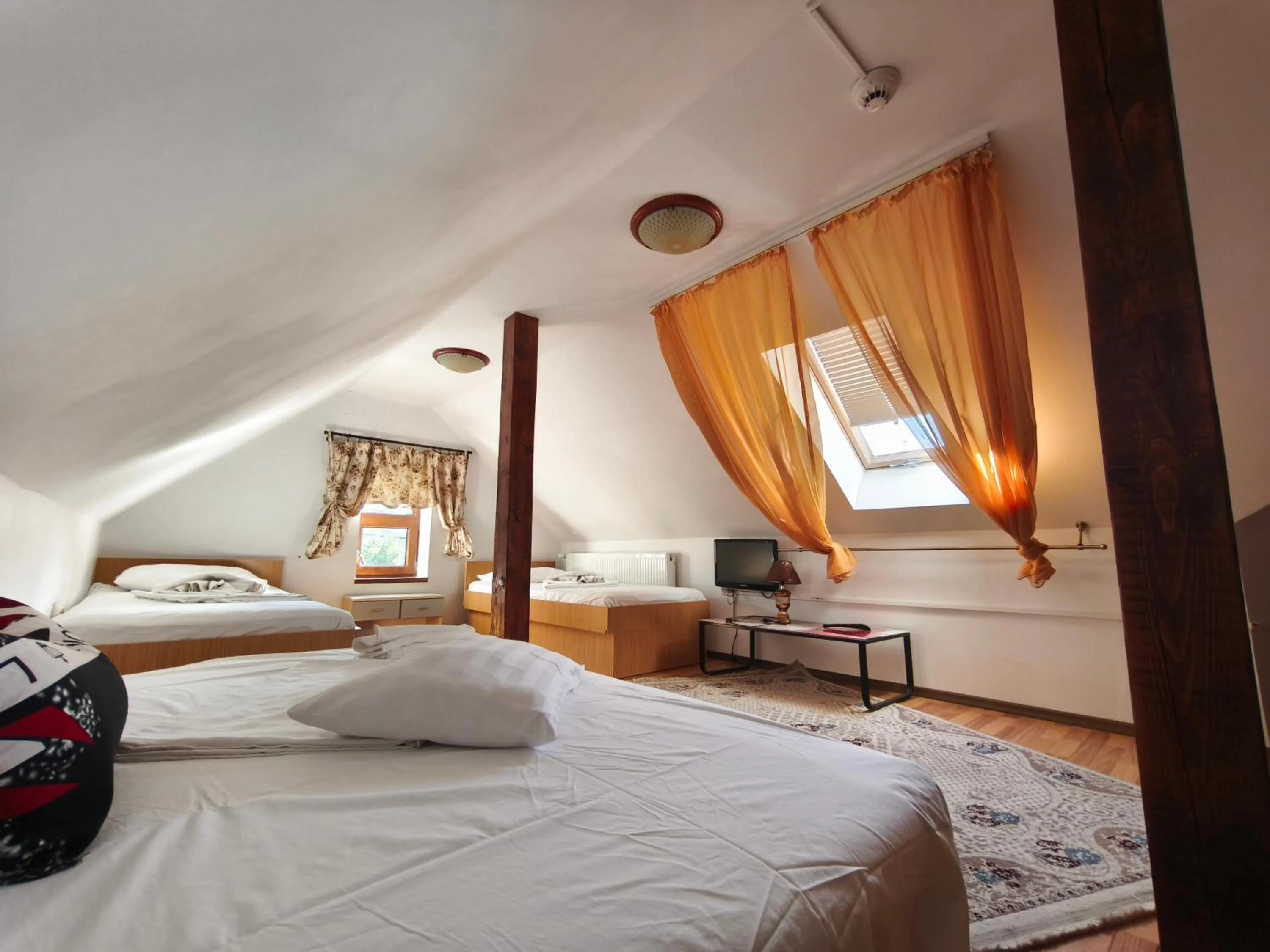 Bed in Pensiunea Buon Gusto Sibiu-motorcyle friendly,city center
