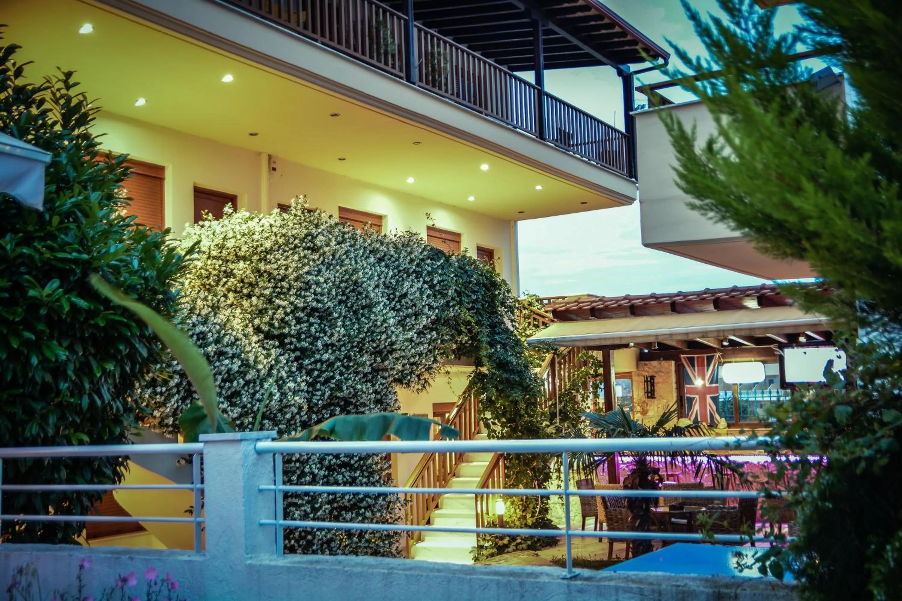 Garden in Erifili Kallithea