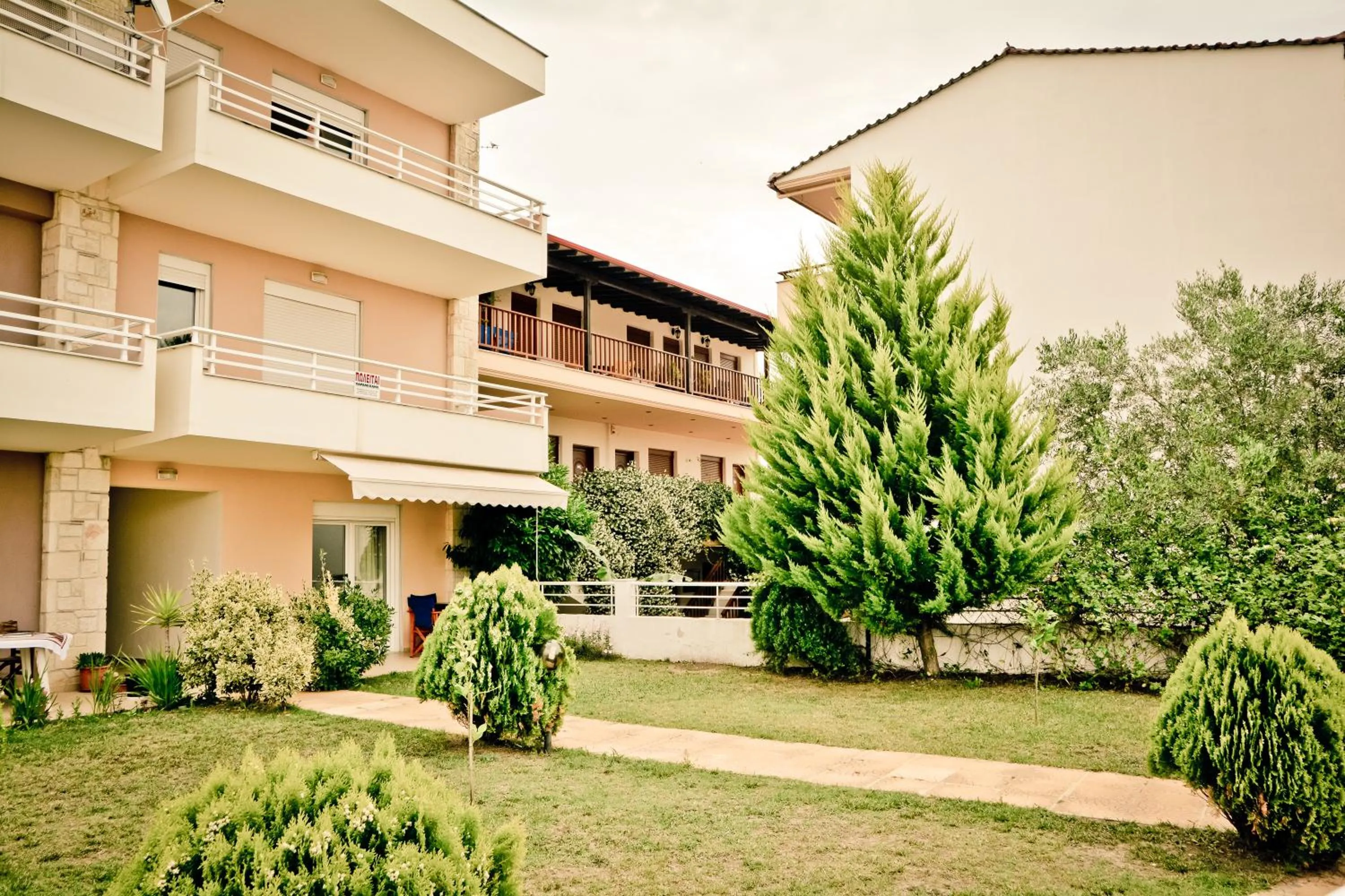 Garden in Erifili Kallithea