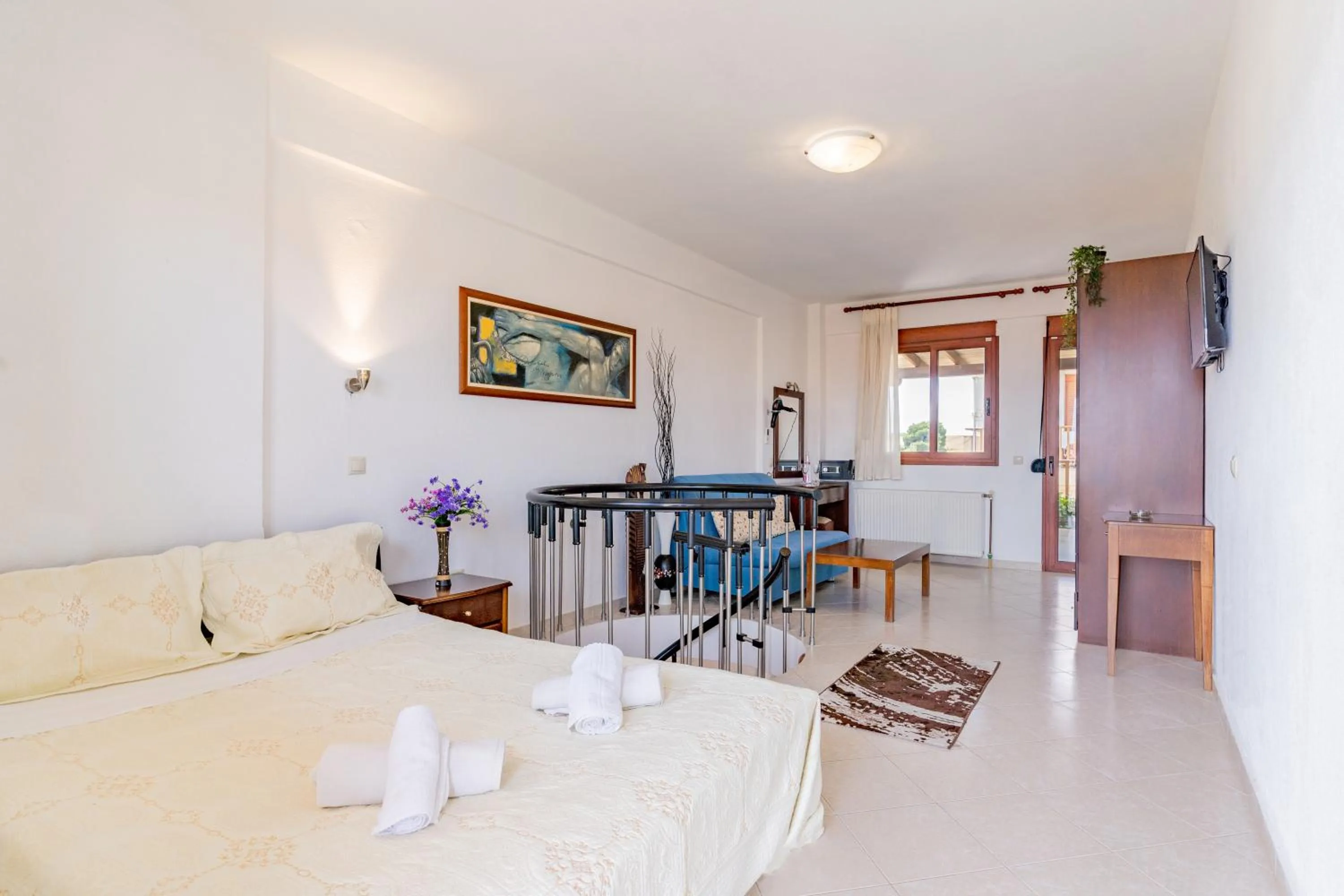 Bed in Erifili Kallithea