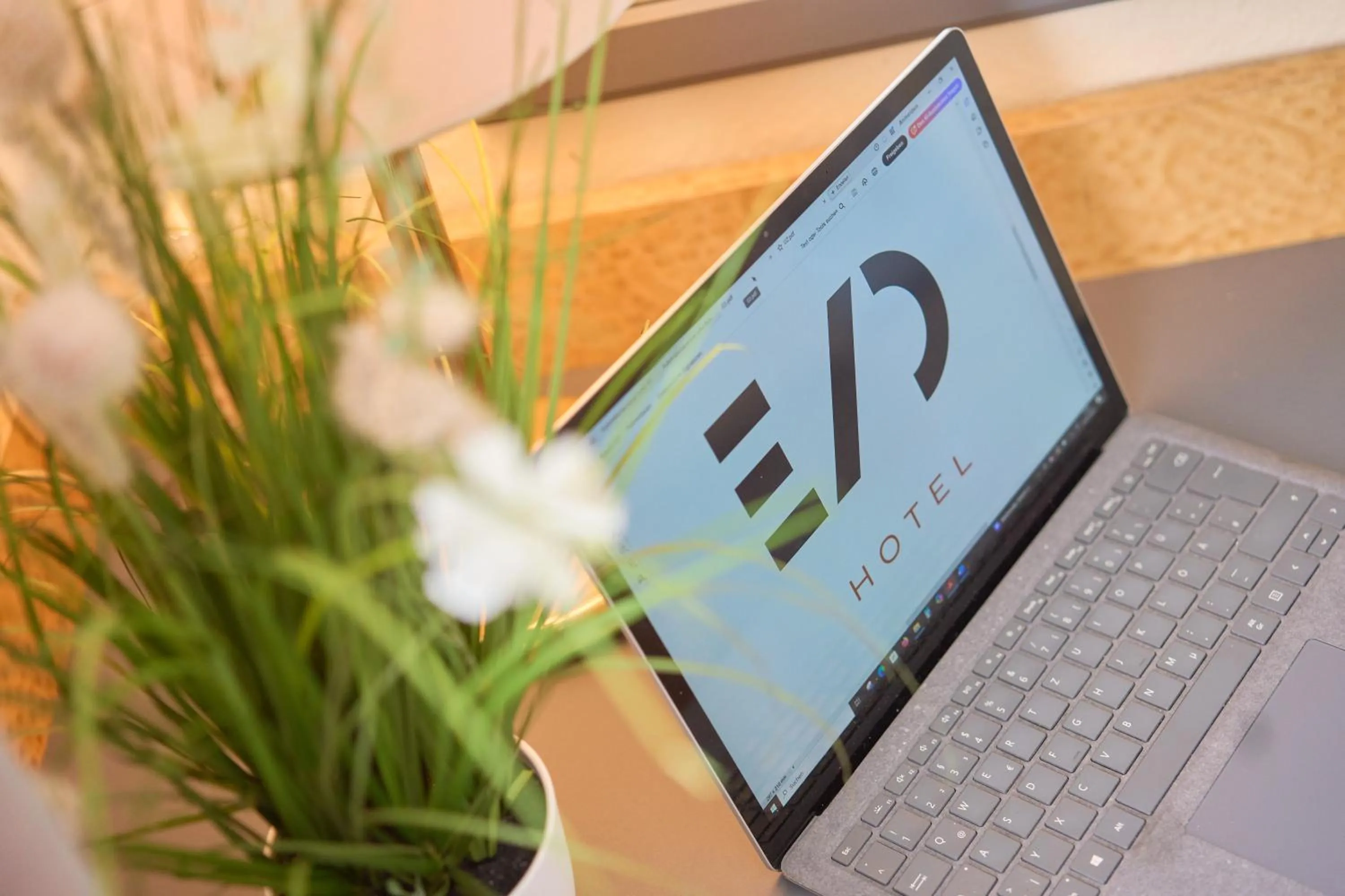 Text overlay in eXo Individual Hotel Waghäuseler Hof