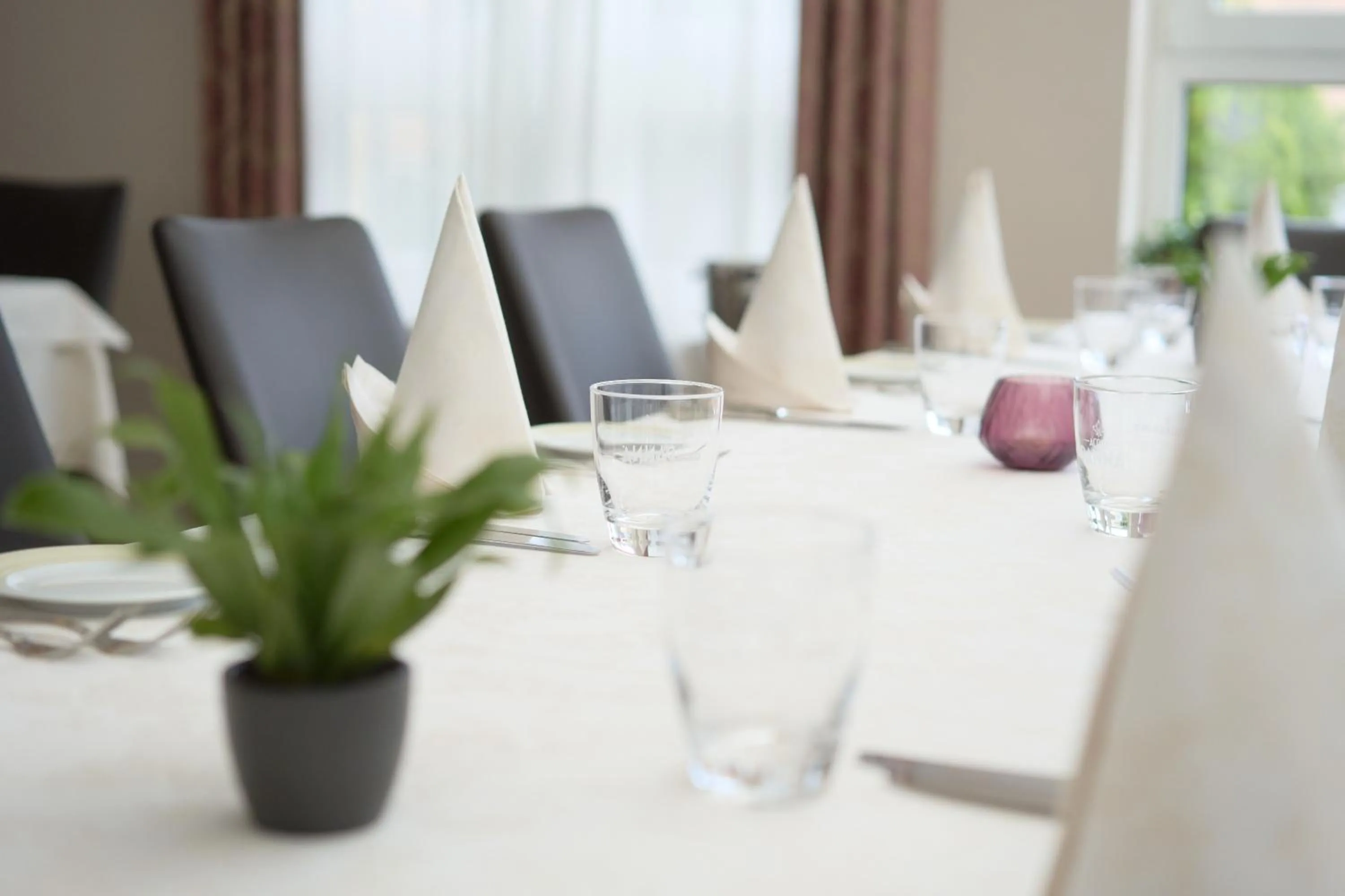 Restaurant/places to eat in eXo Individual Hotel Waghäuseler Hof