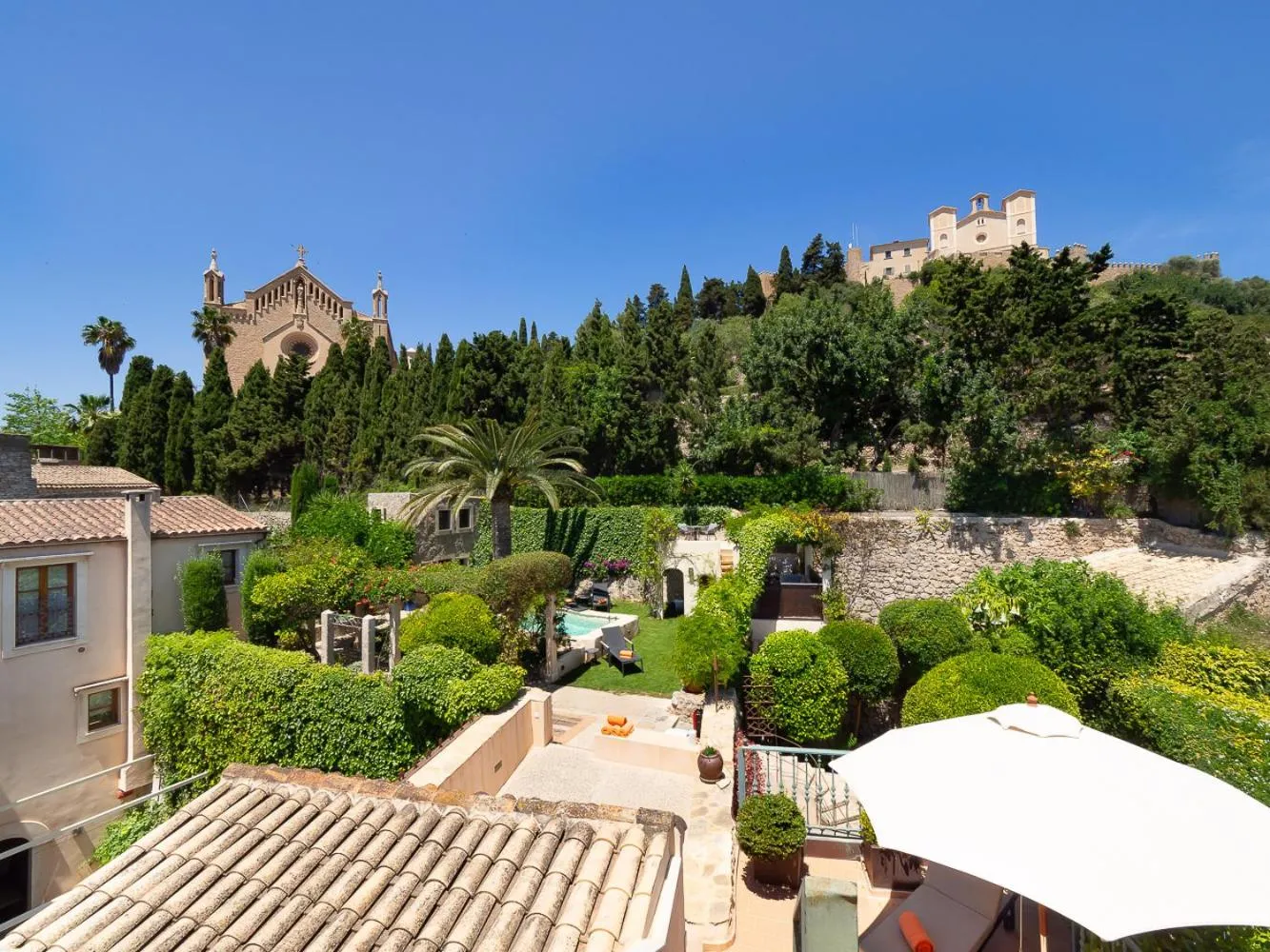 Garden view in Hotel & Restaurant Jardi d'Artà