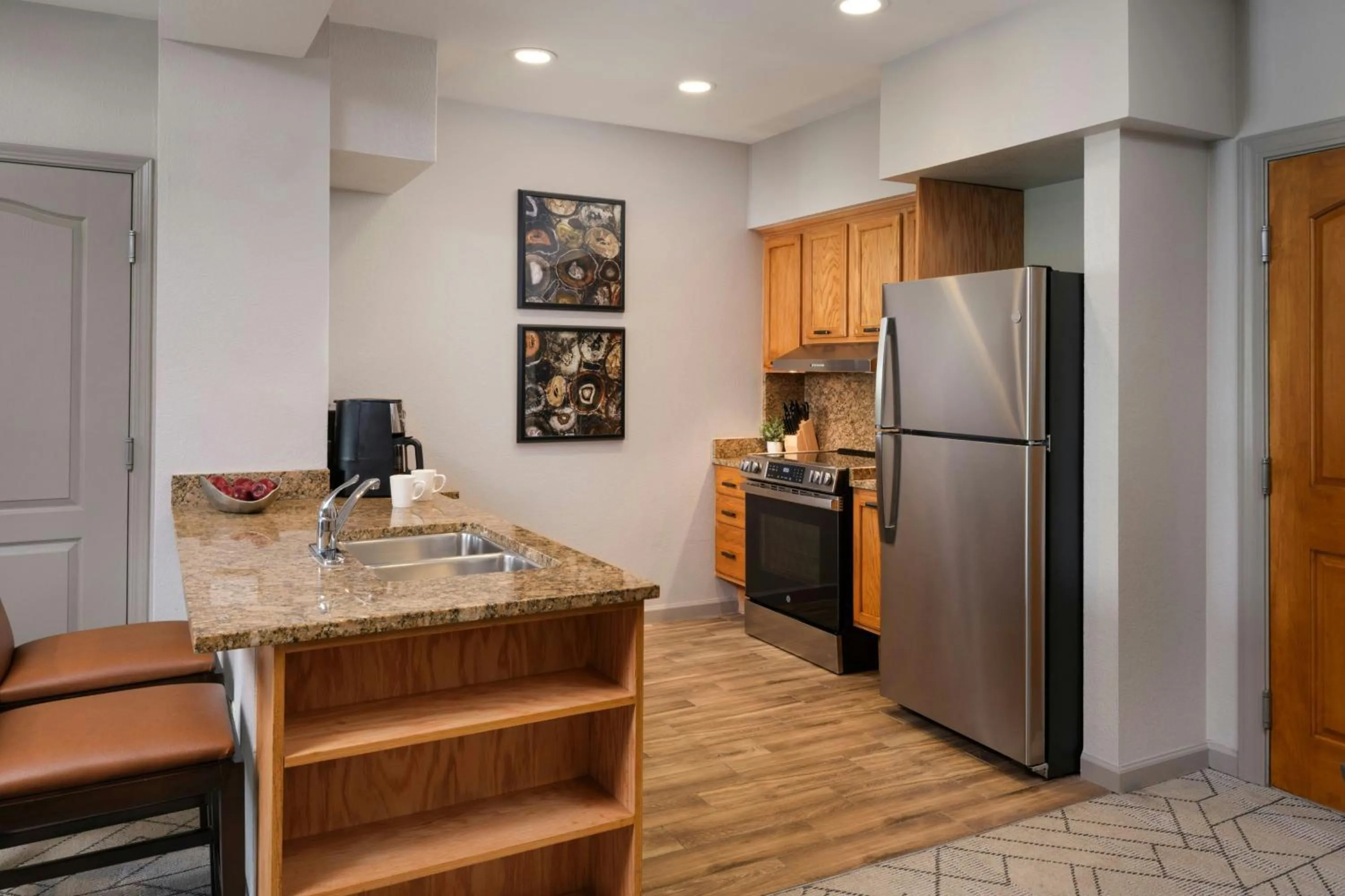 Kitchen or kitchenette in Sheraton Mountain Vista Villas, Avon / Vail Valley