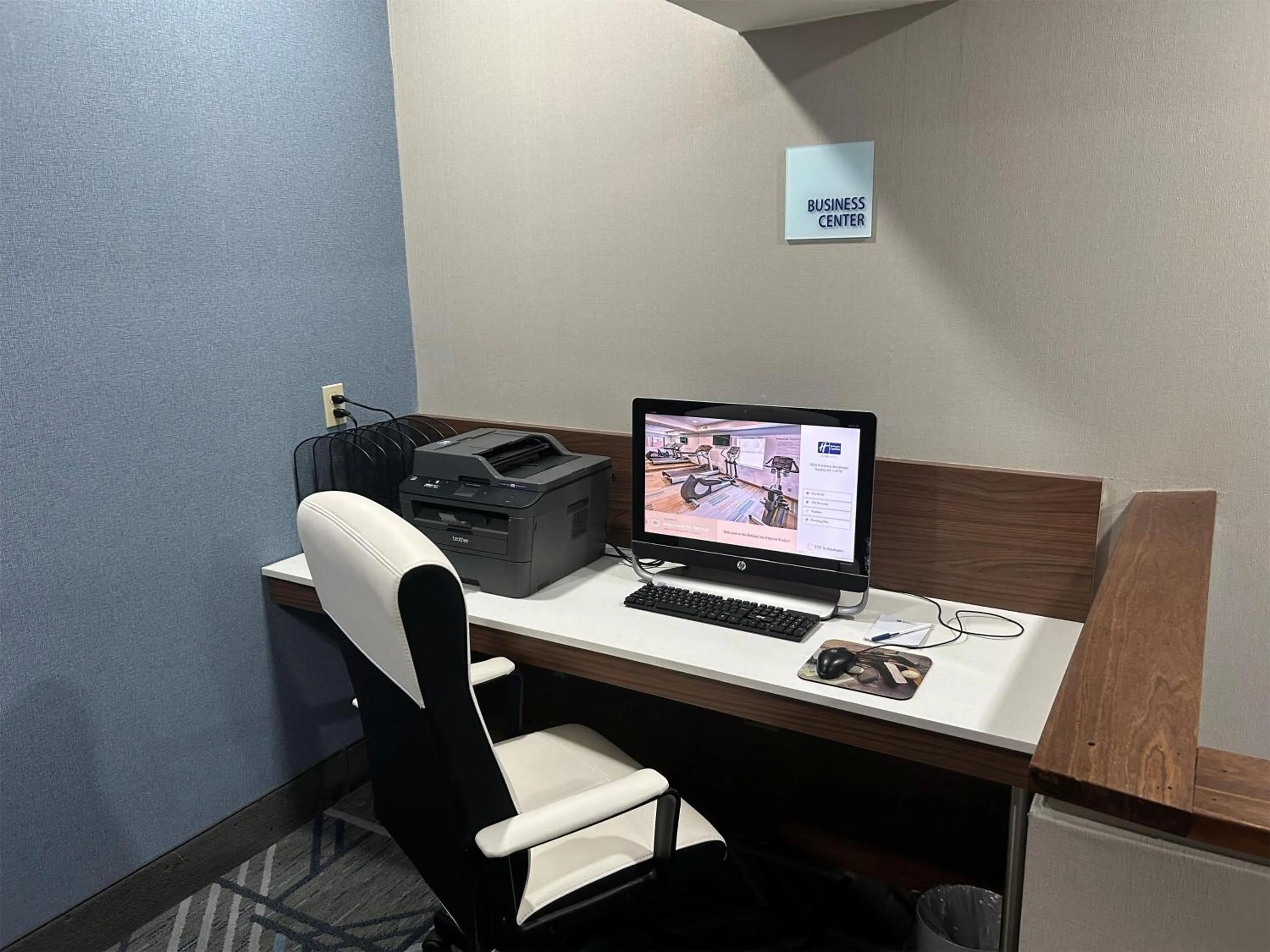 Business facilities in Best Western Roslyn-Long Island Hotel