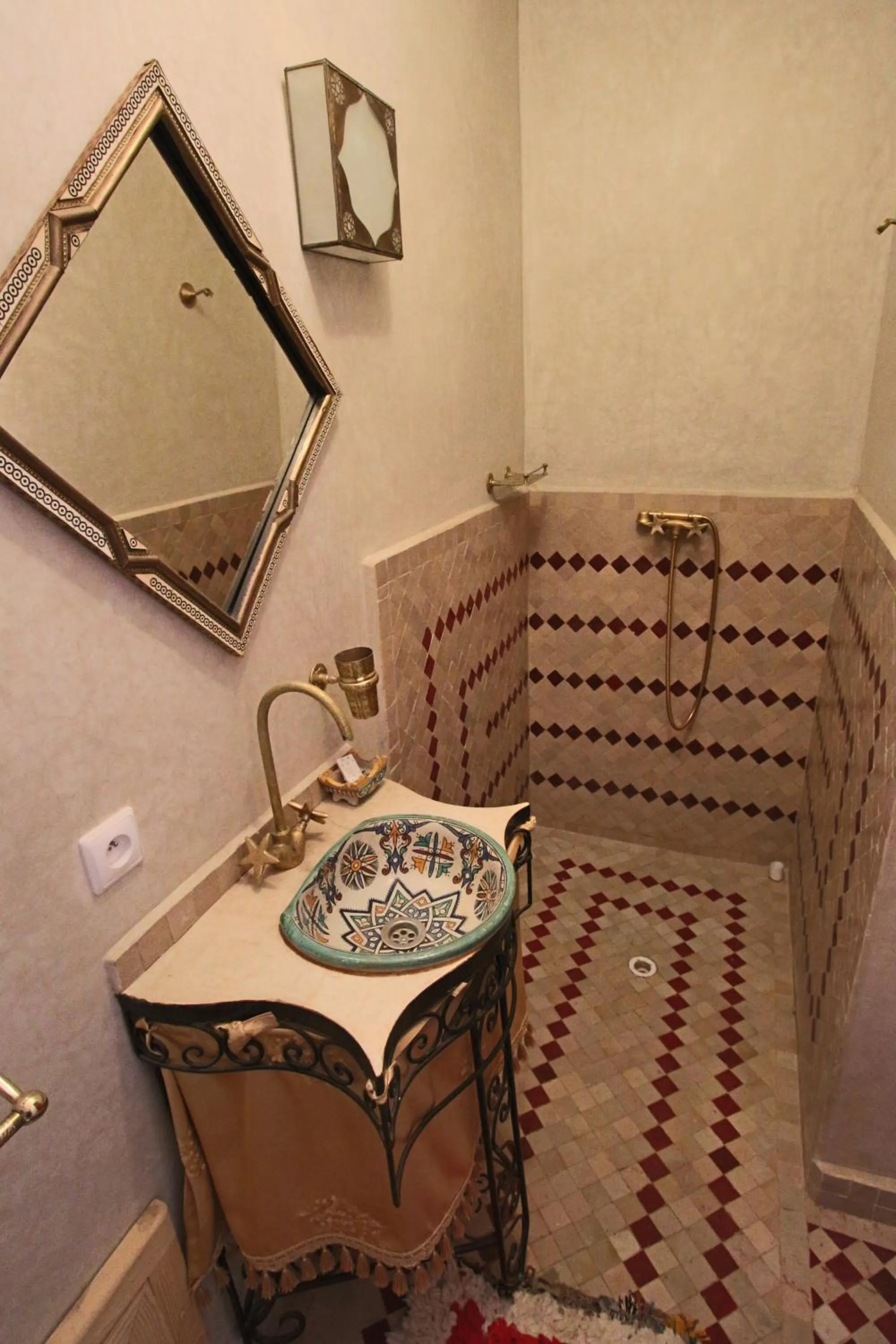 Bathroom in RIAD MAKENE MOUCHKILL