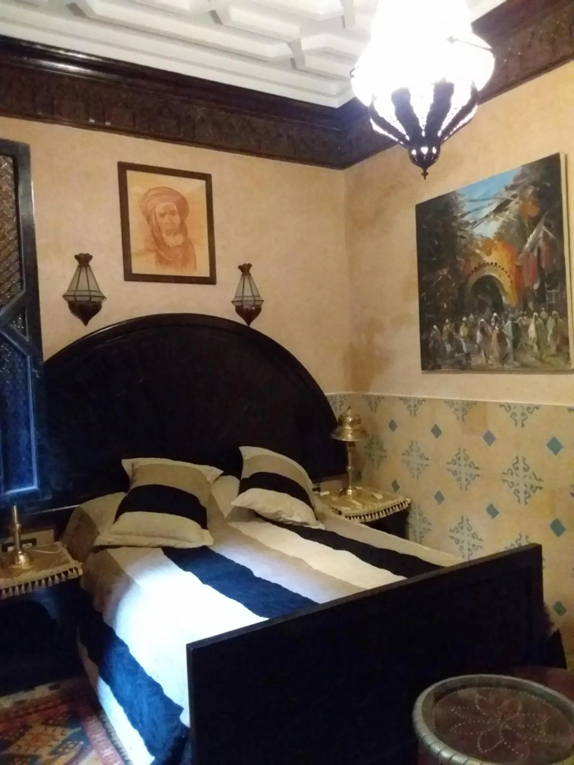 Bed in RIAD MAKENE MOUCHKILL