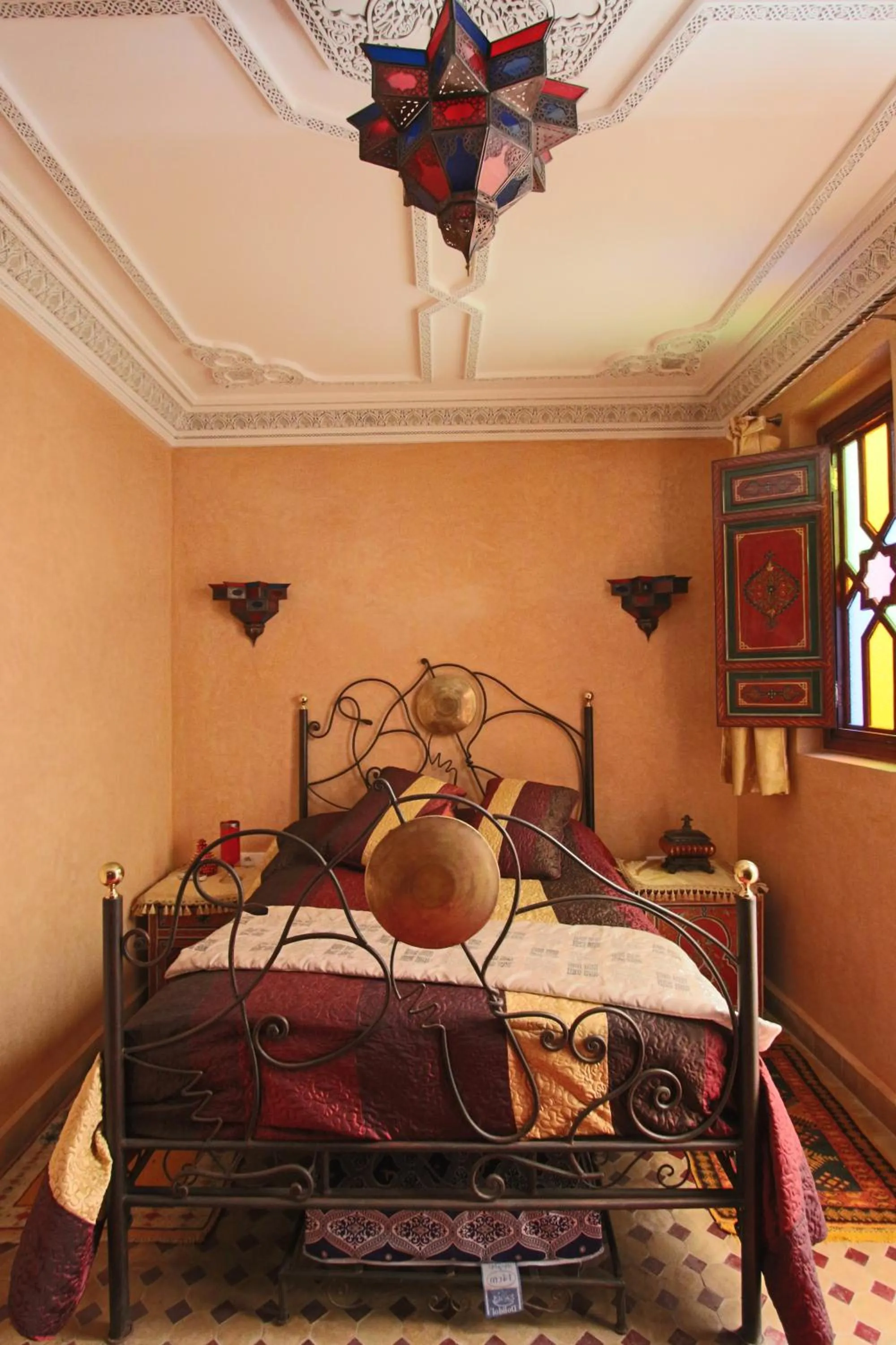 Bedroom, Bed in RIAD MAKENE MOUCHKILL