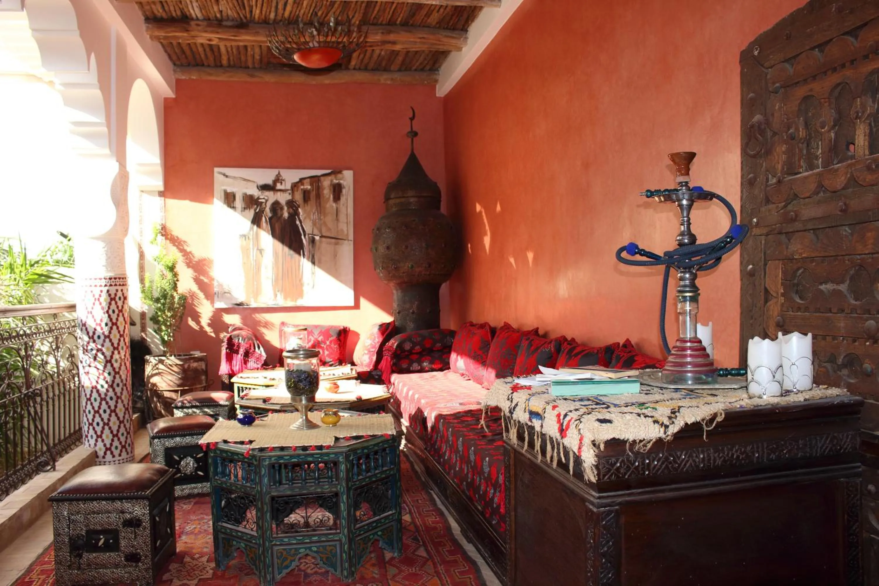 Lounge or bar in RIAD MAKENE MOUCHKILL