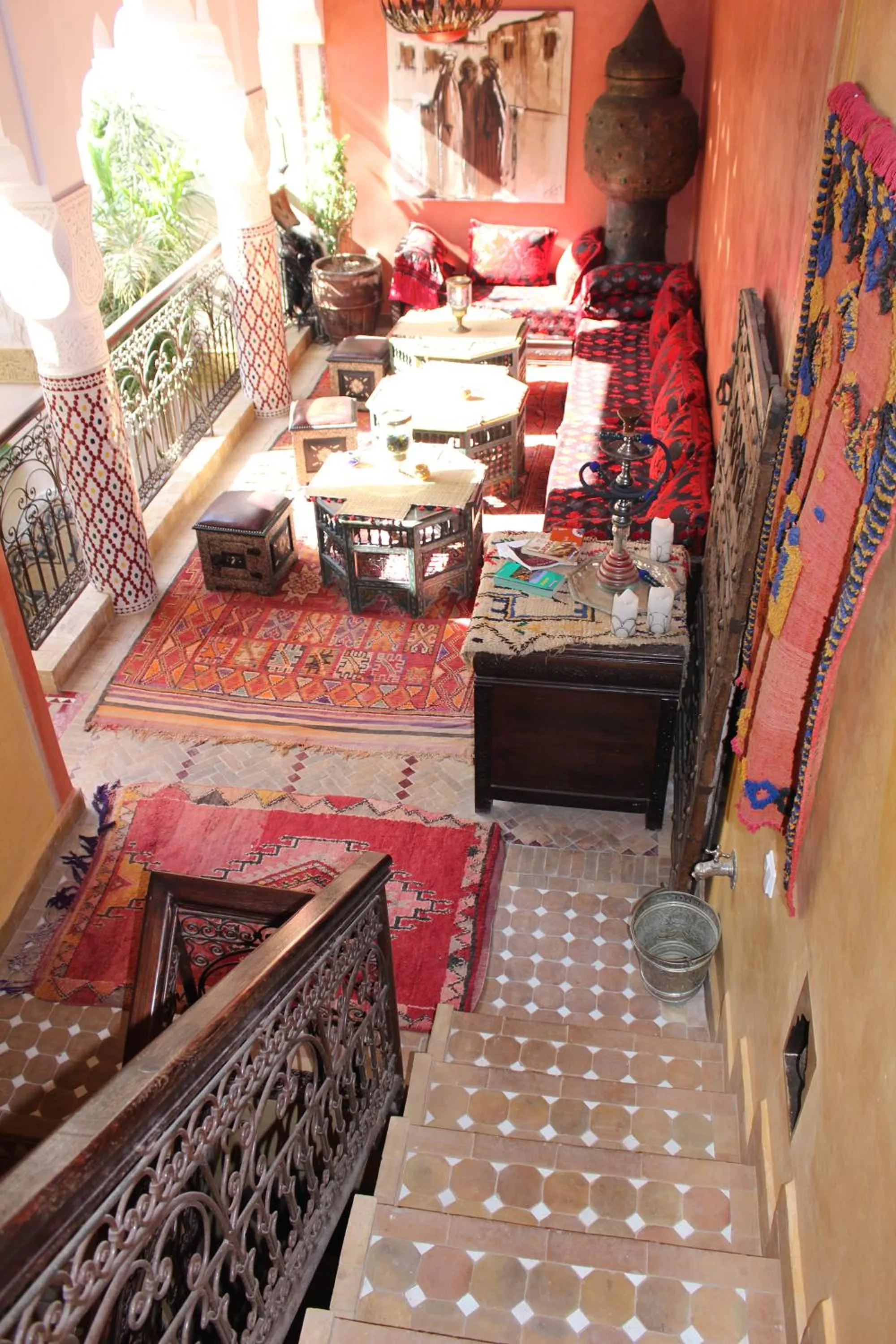 Communal kitchen in RIAD MAKENE MOUCHKILL