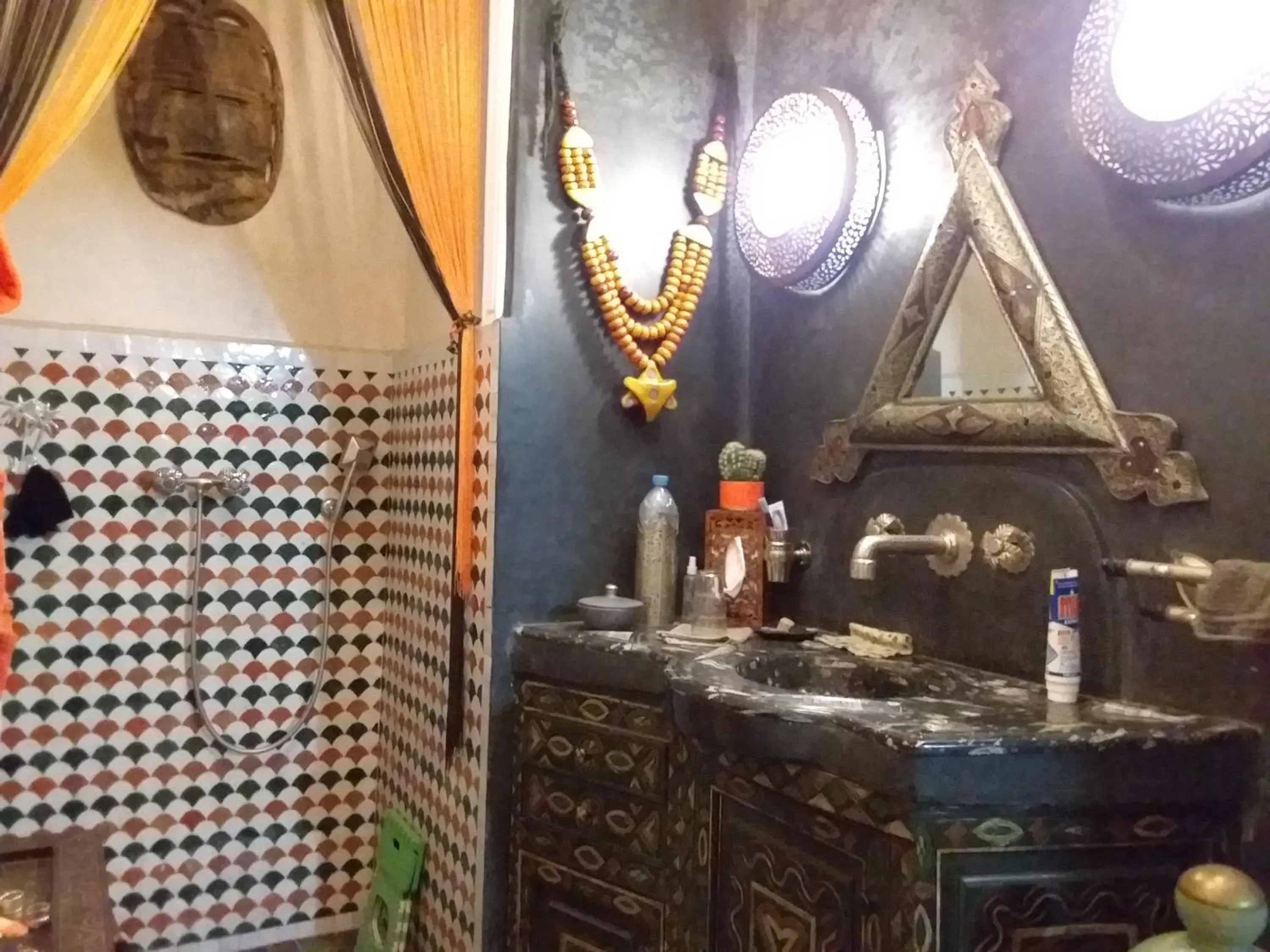 Bathroom in RIAD MAKENE MOUCHKILL