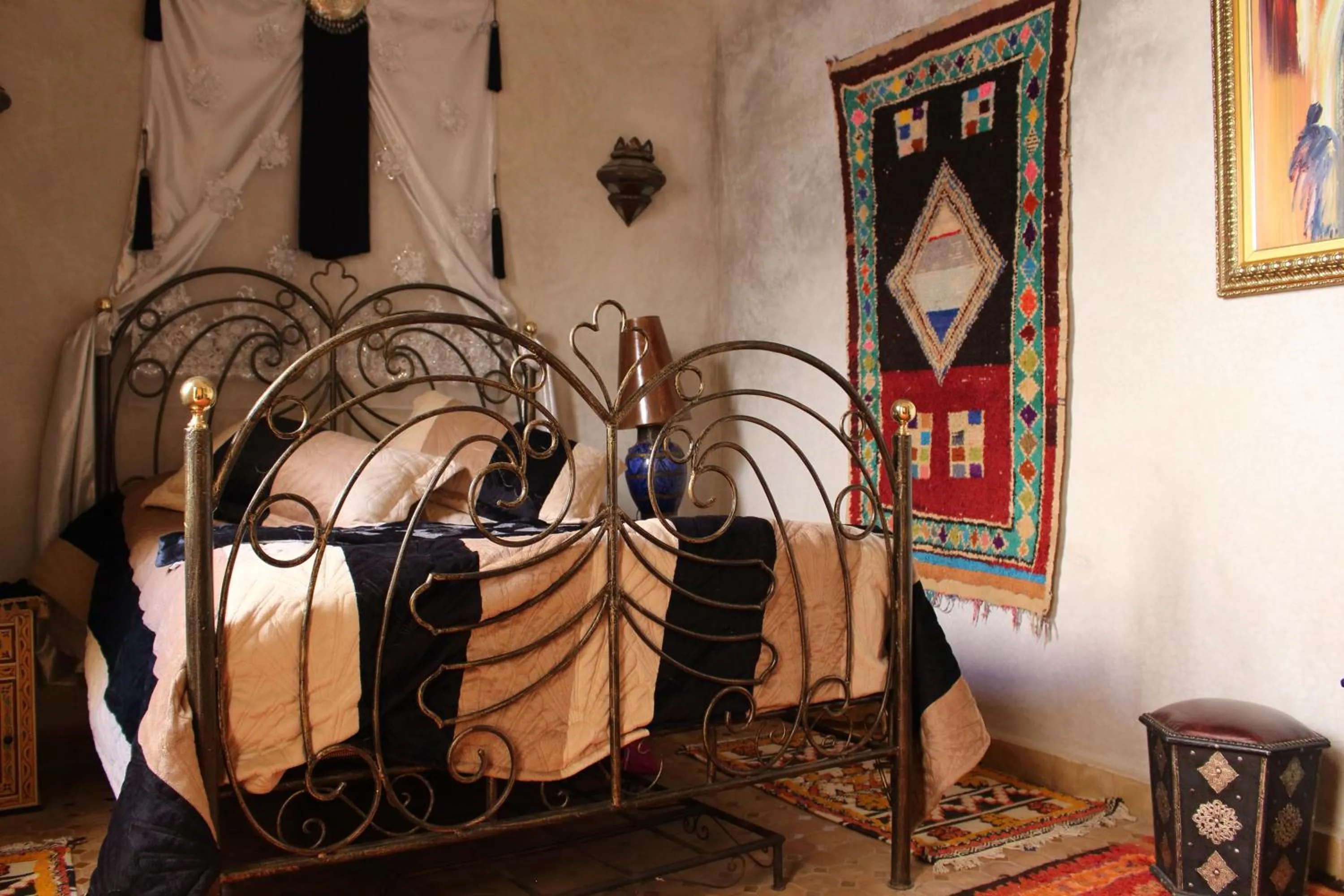 Bed in RIAD MAKENE MOUCHKILL