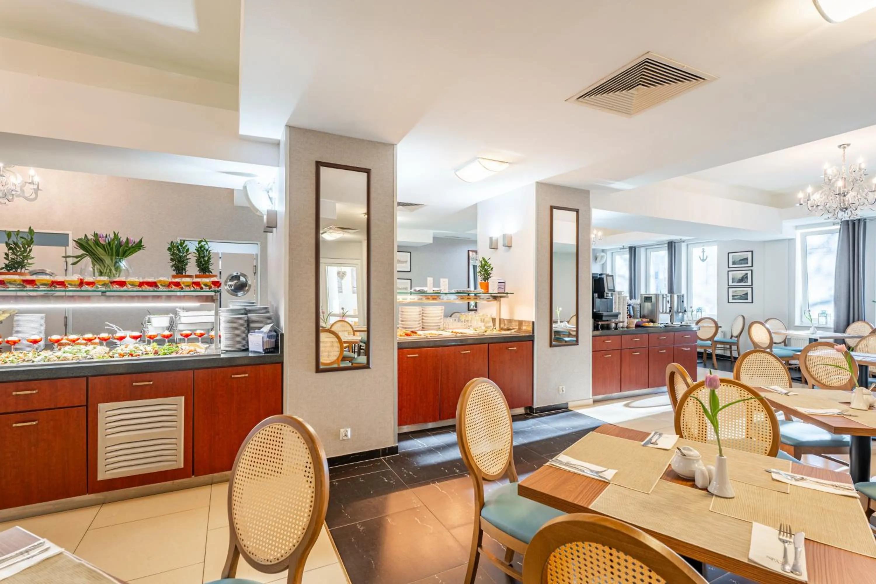 Restaurant/places to eat in Spa Bagiński & Chabinka