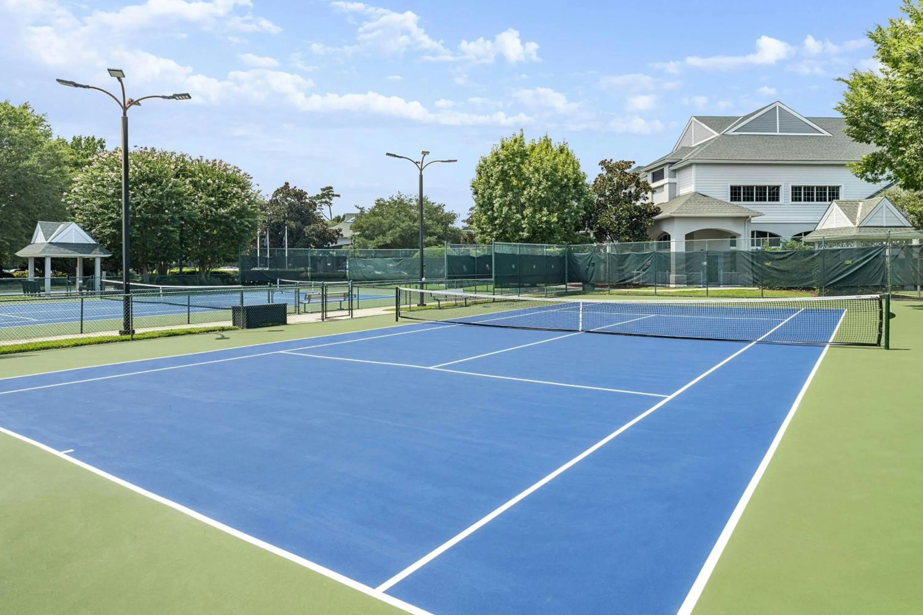 Tennis court in Sheraton Broadway Resort Villas