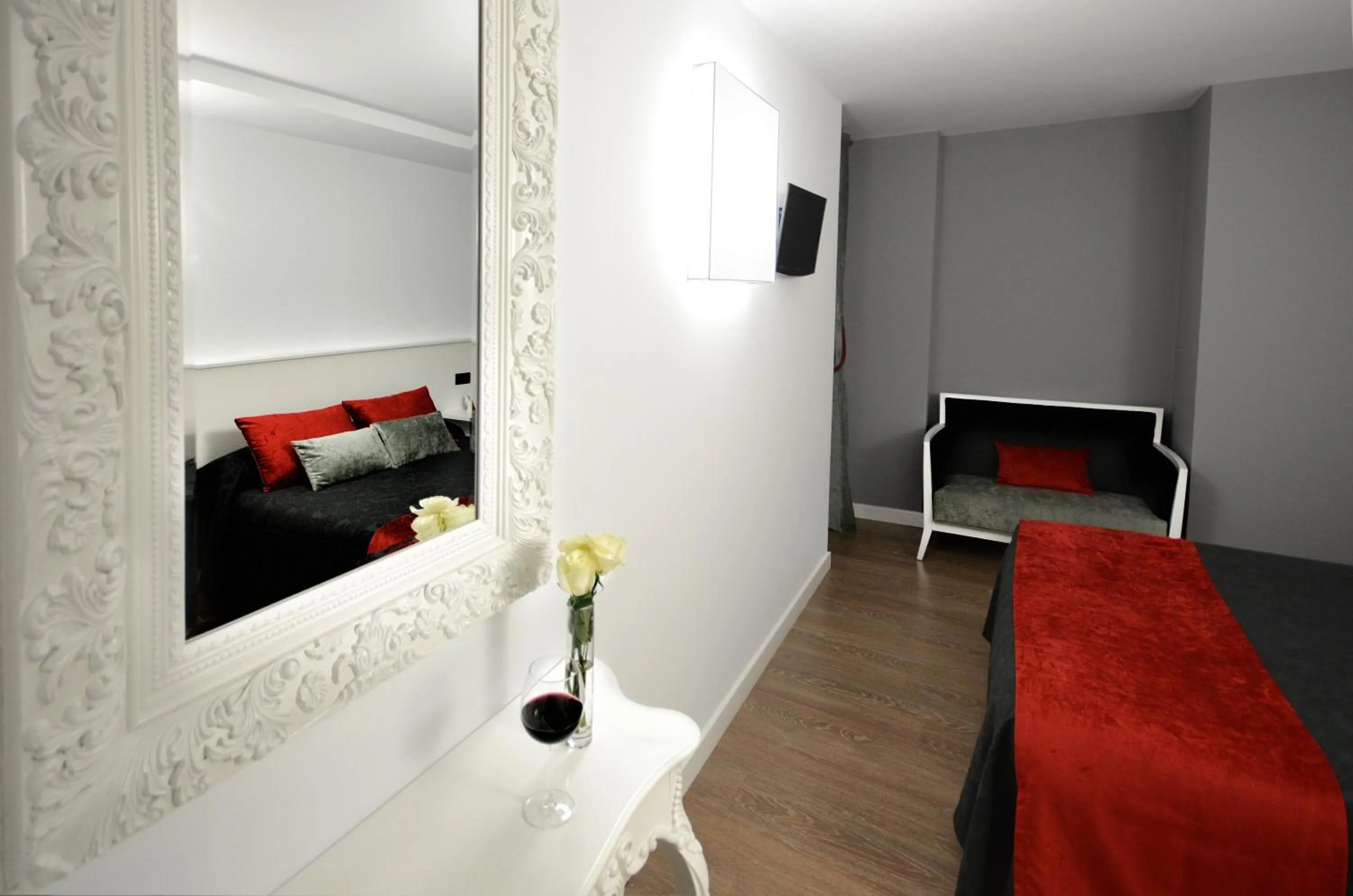 Photo of the whole room, Bed in Hospedium CLÁ Hotel - Boutique