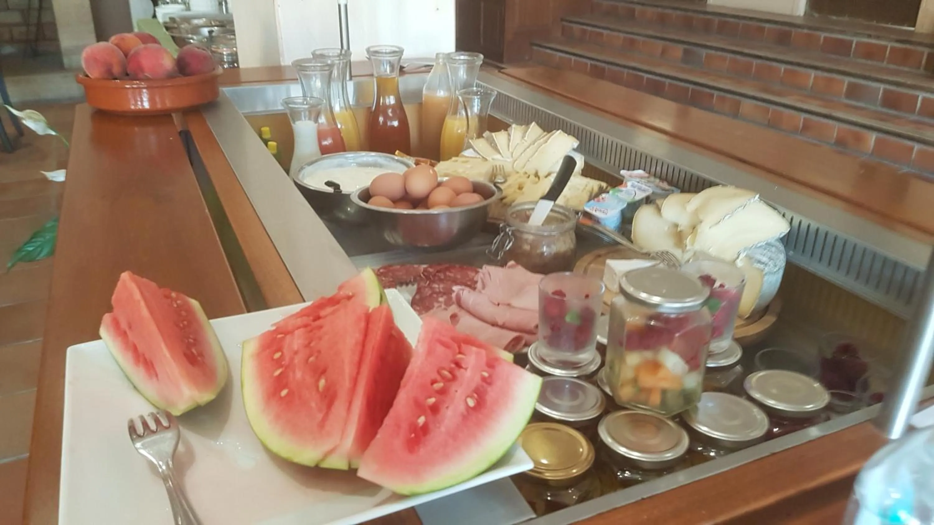 Breakfast in Le Castelet des Alpilles