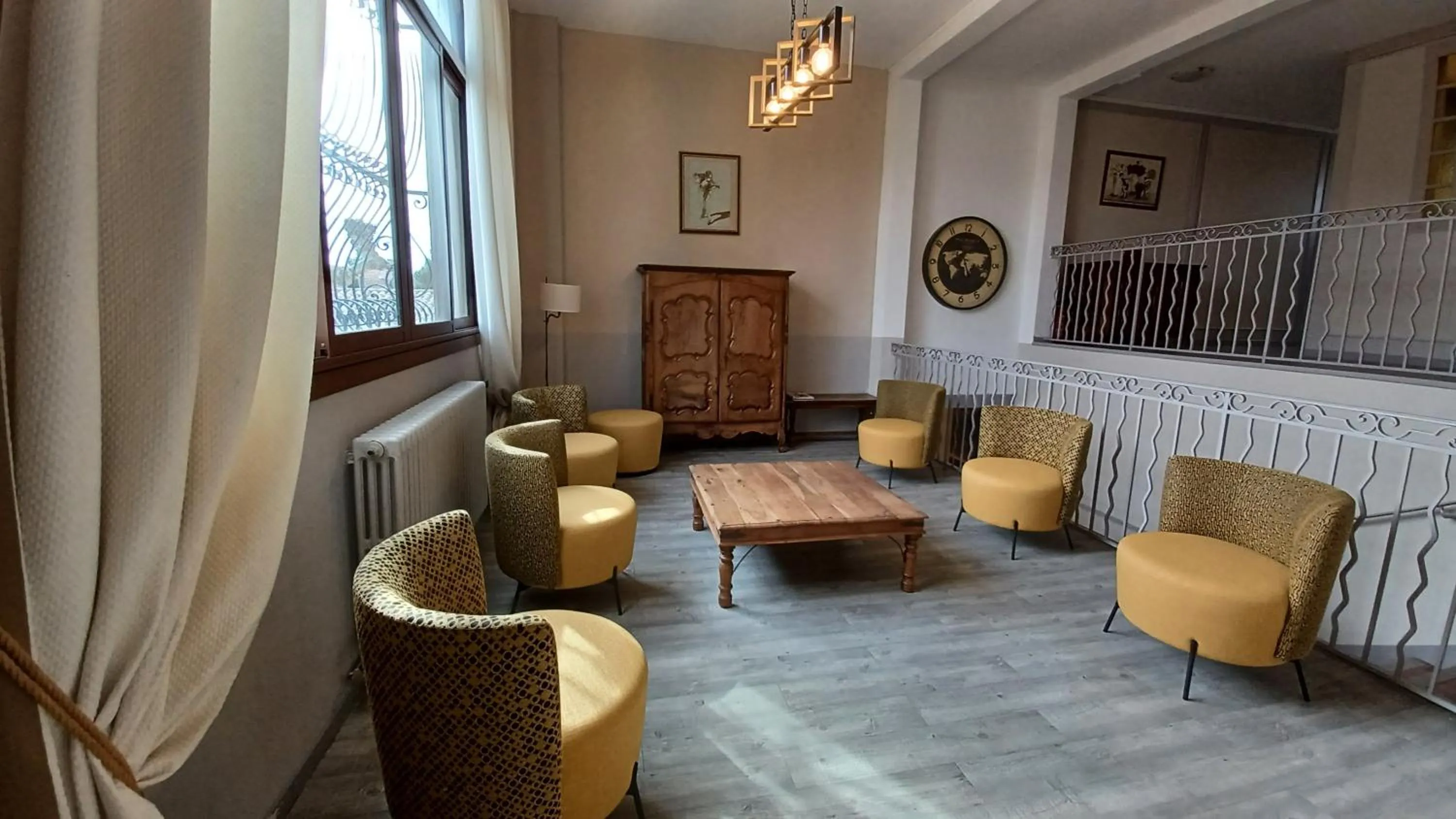 Property building in Le Castelet des Alpilles