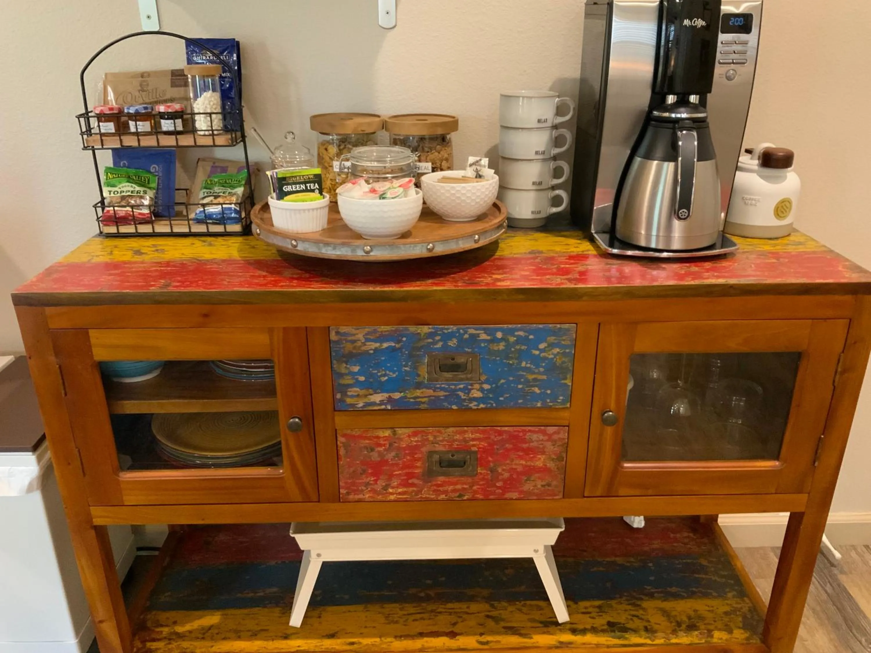 Coffee/tea facilities in Kilauea House